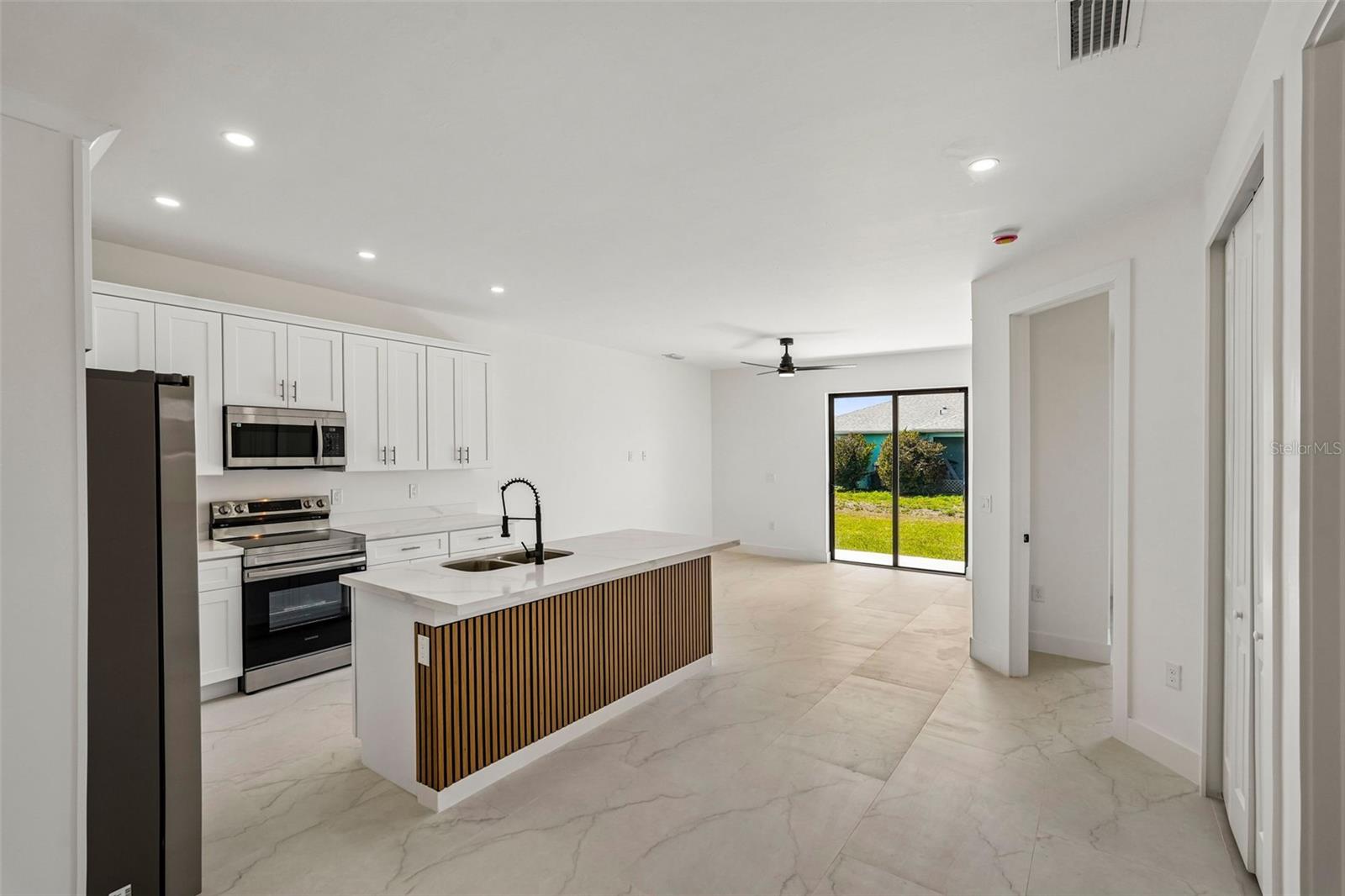 2406 HIGHTOWER AVE S, LEHIGH ACRES, FL, 33973