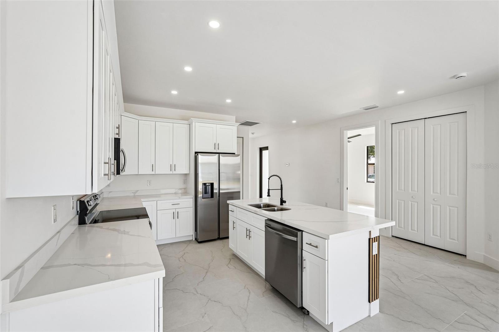 2406 HIGHTOWER AVE S, LEHIGH ACRES, FL, 33973