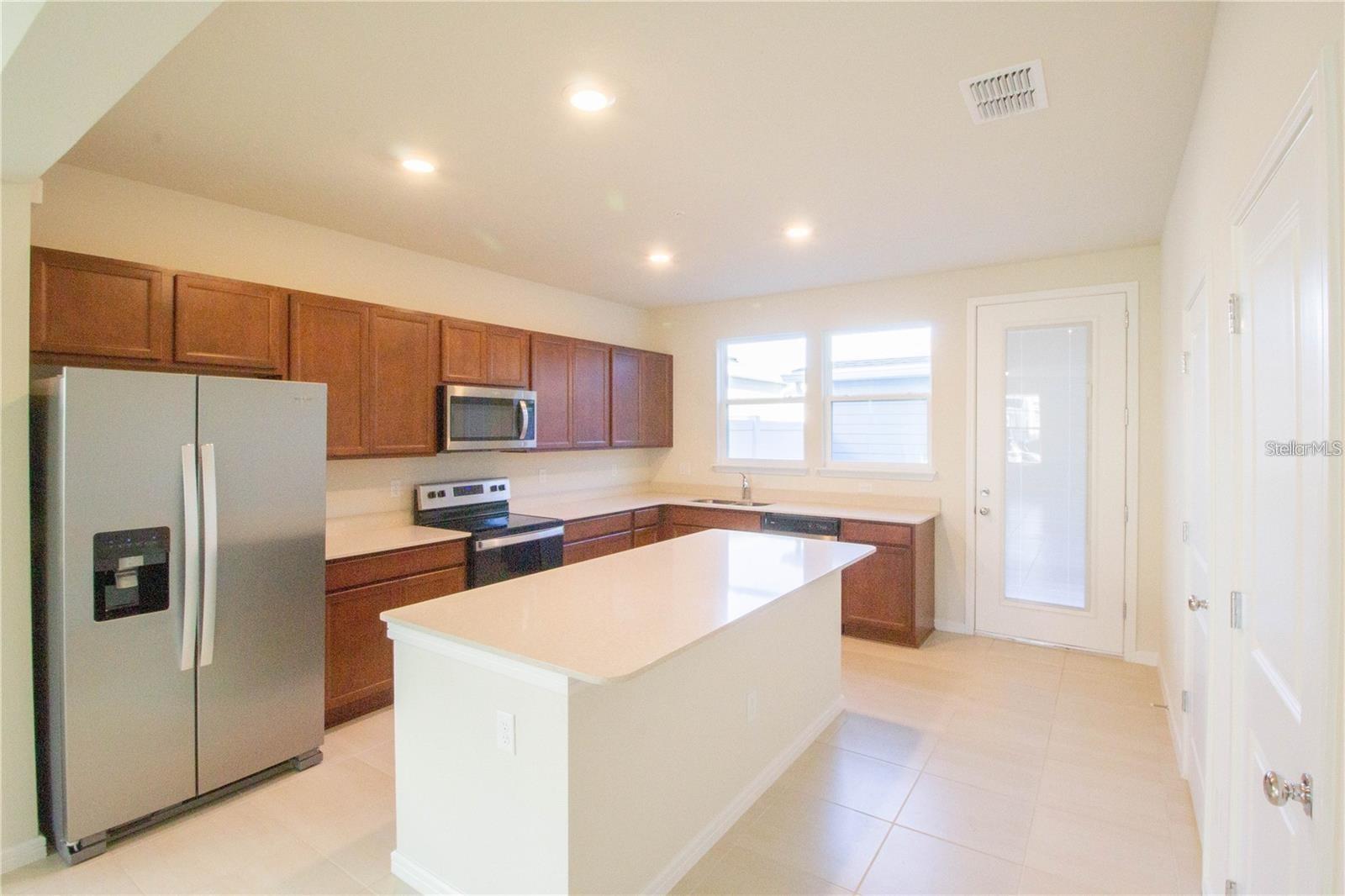 10355 FOLLY BEACH RD, ORLANDO, FL, 32827