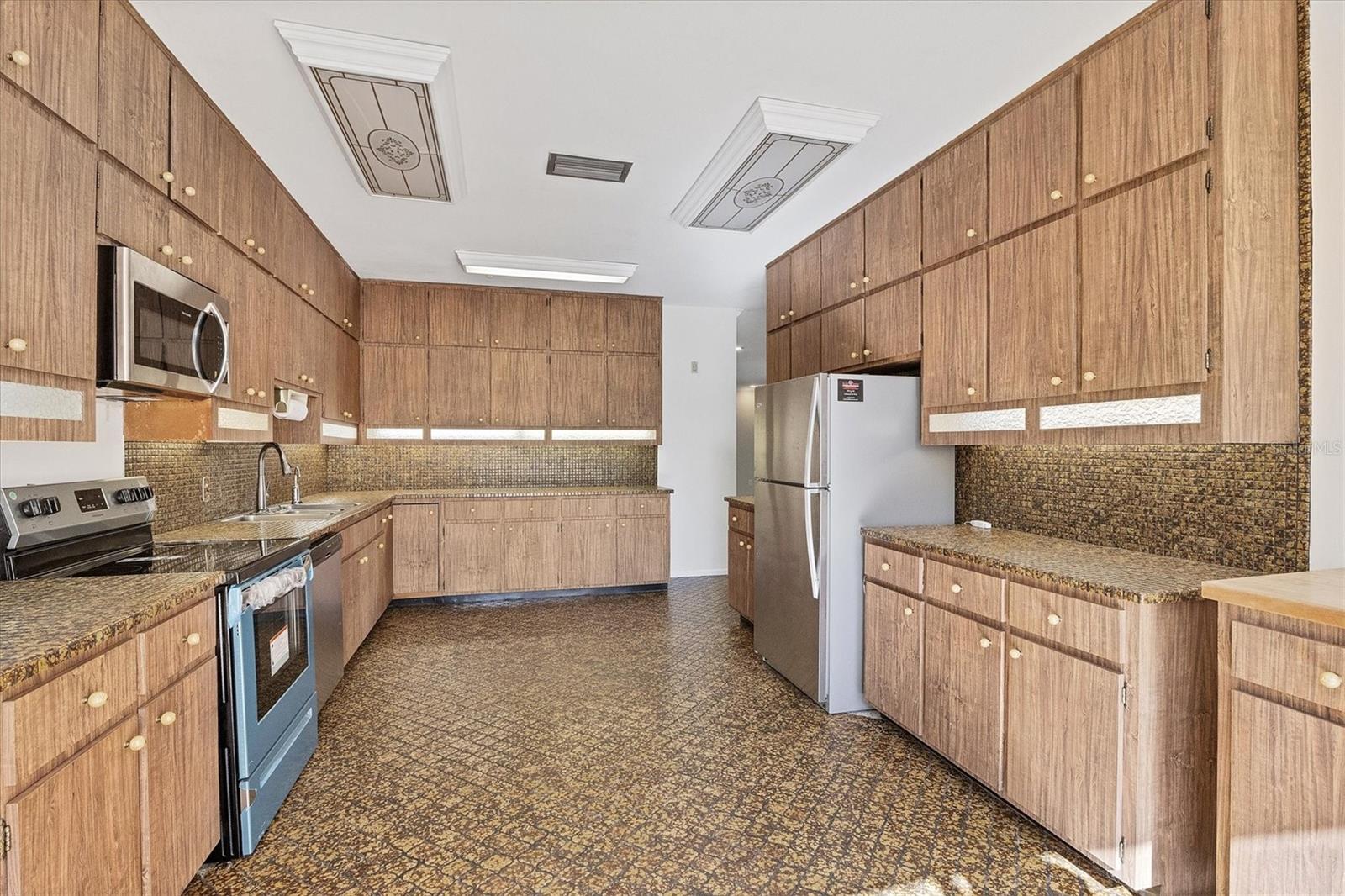 2605 DESOTO RD, SARASOTA, FL, 34234