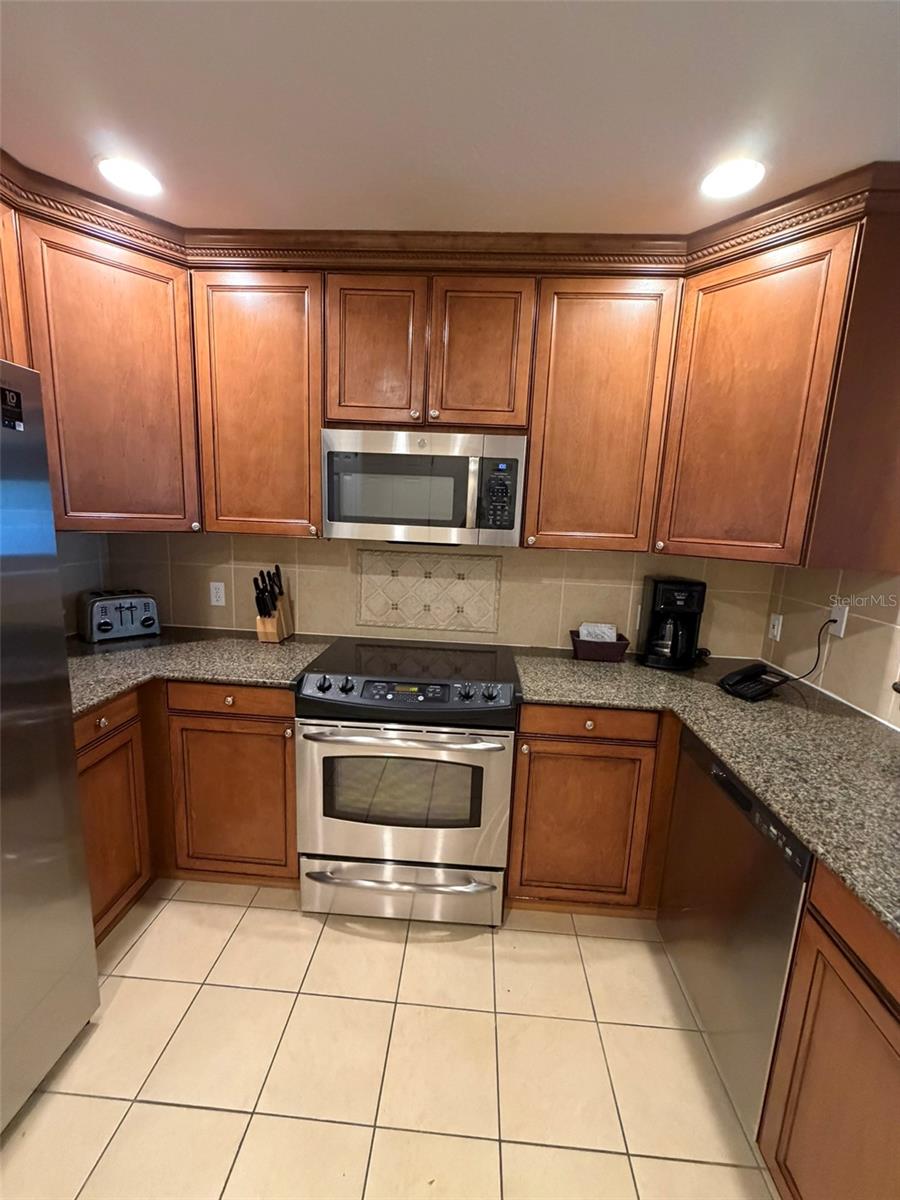 7656 WHISPER WAY #401, REUNION, FL, 34747