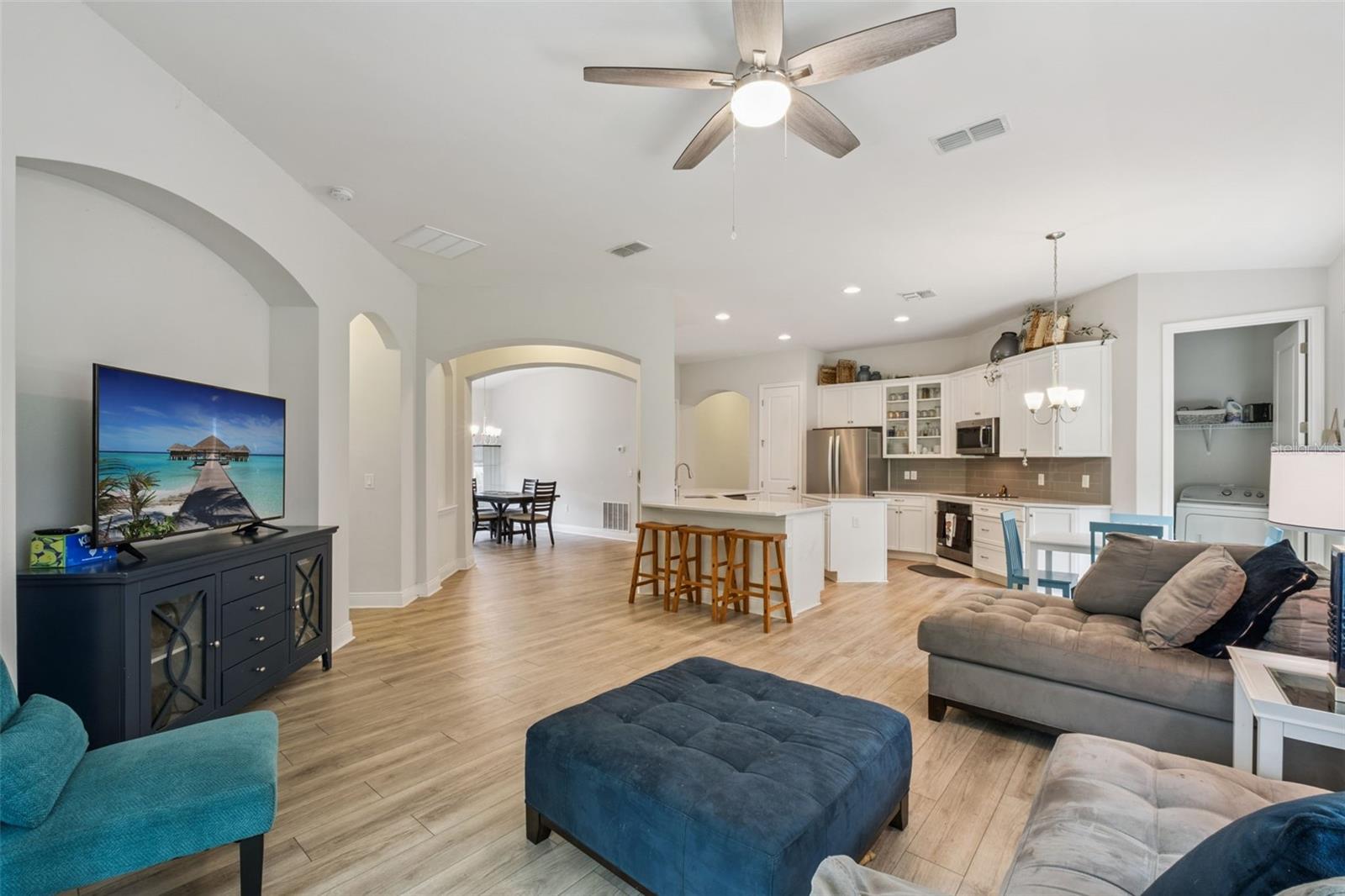 24414 WOODHILL CT, SORRENTO, FL, 32776