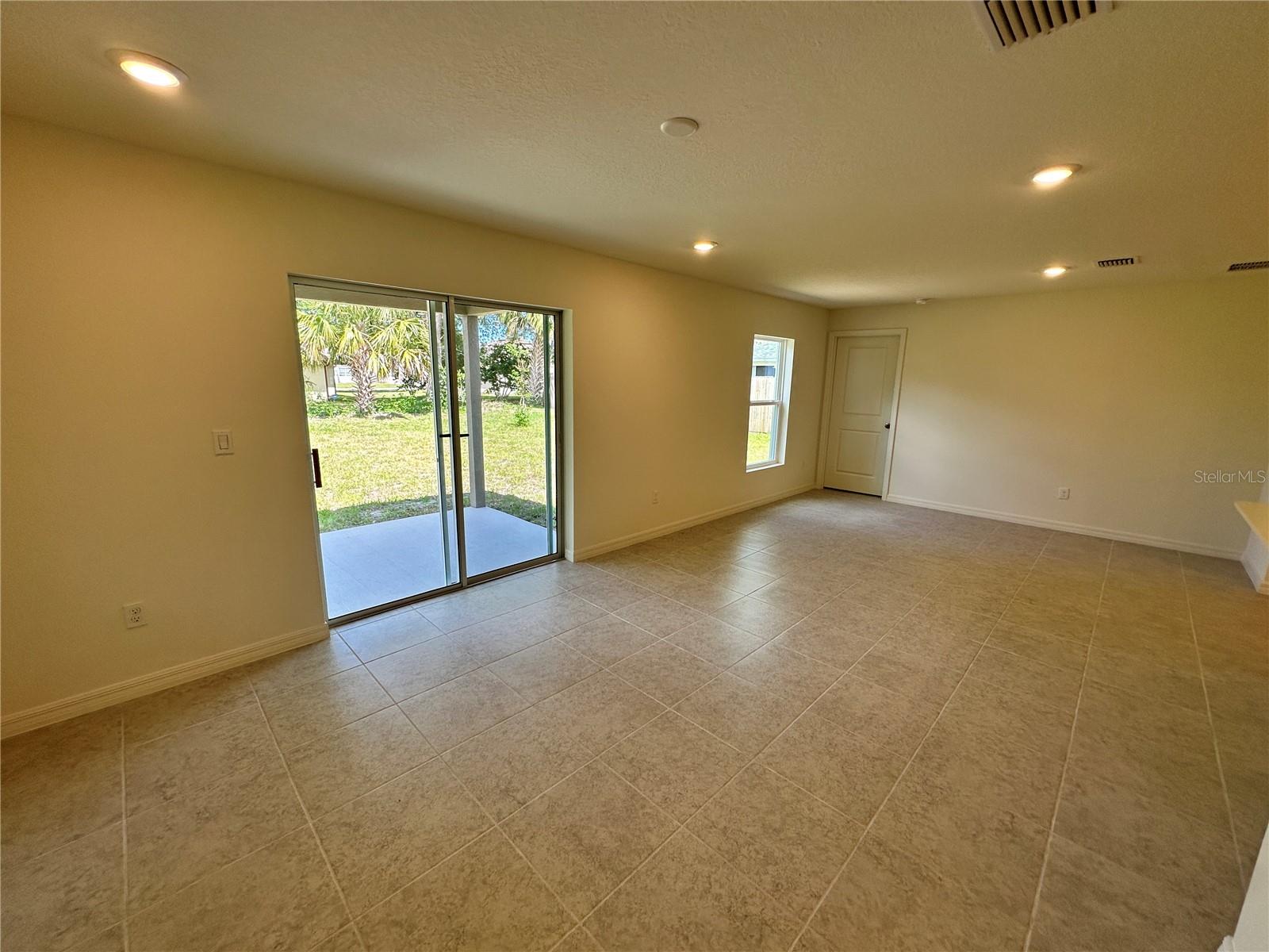 41 ROUND TREE DR, PALM COAST, FL, 32164