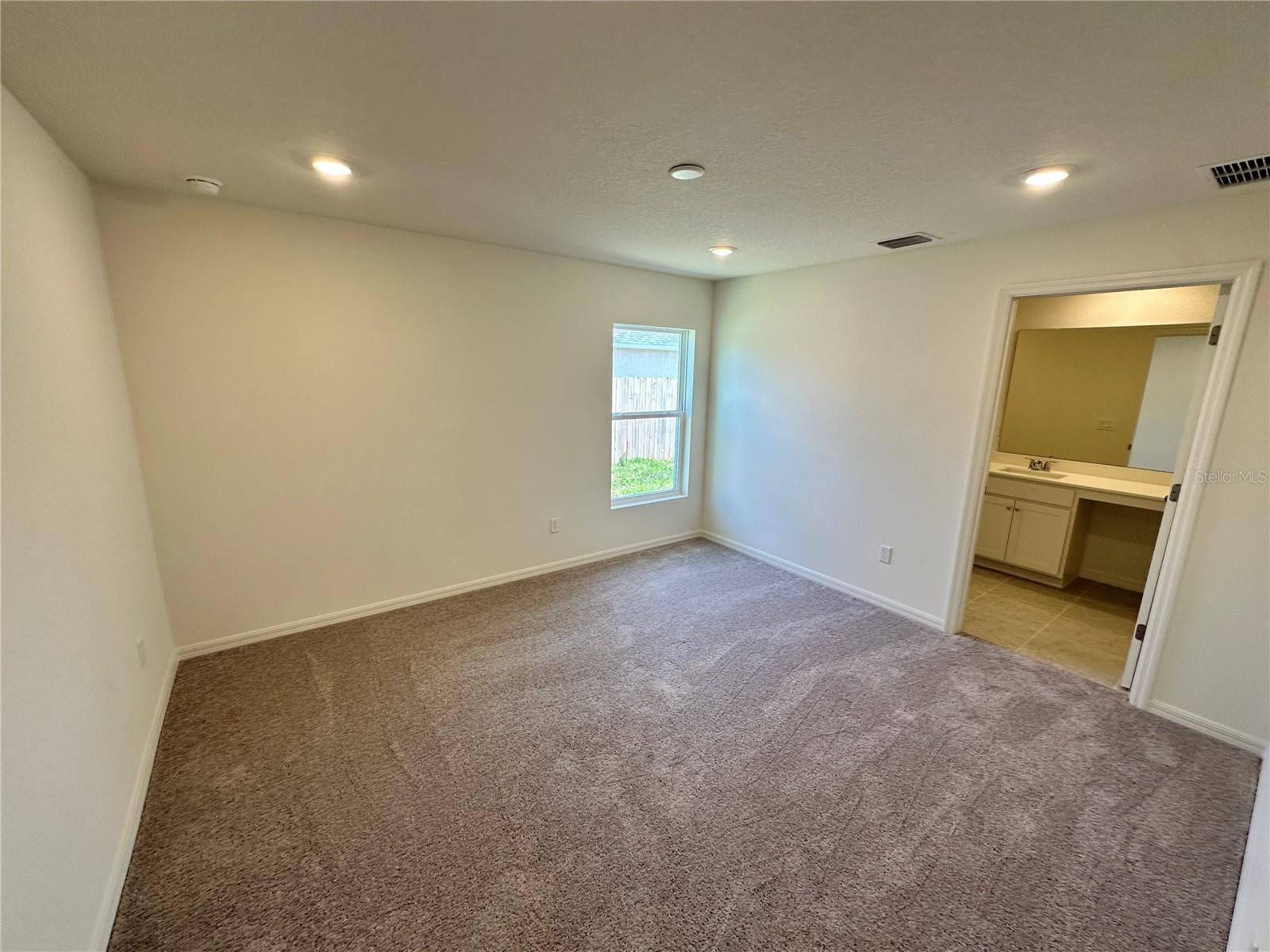 41 ROUND TREE DR, PALM COAST, FL, 32164