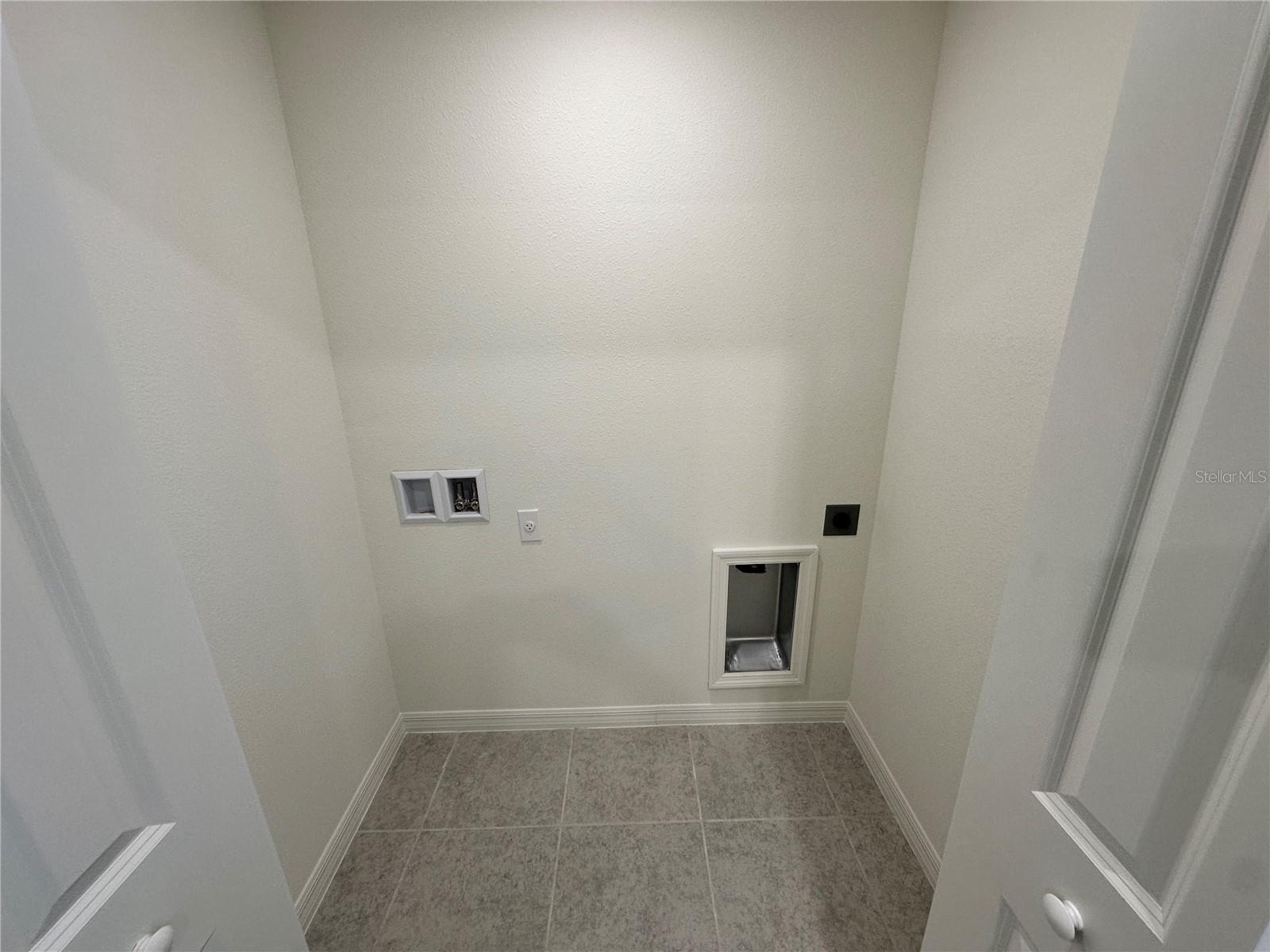 41 ROUND TREE DR, PALM COAST, FL, 32164