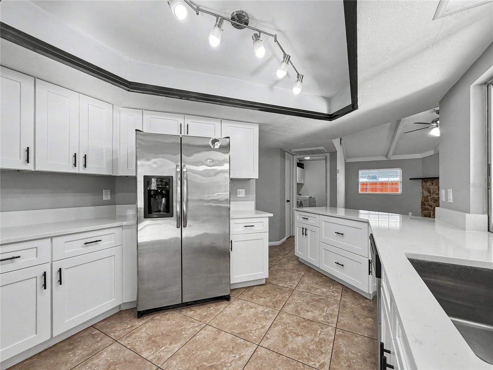 7658 LAUREL VALLEY RD, FORT MYERS, FL, 33967