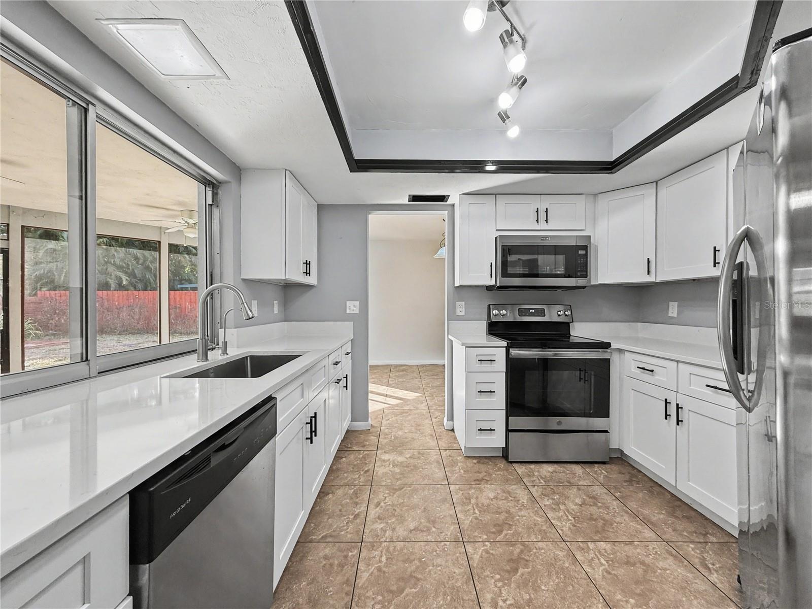 7658 LAUREL VALLEY RD, FORT MYERS, FL, 33967