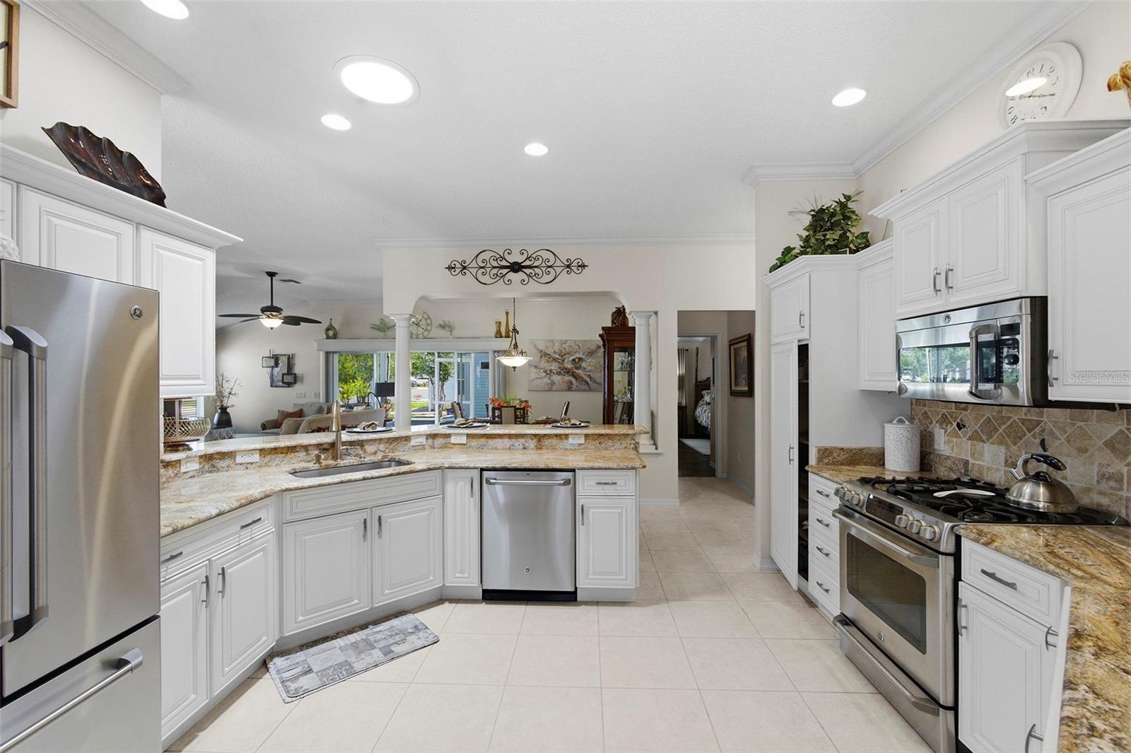 637 SALEM PL, THE VILLAGES, FL, 32162