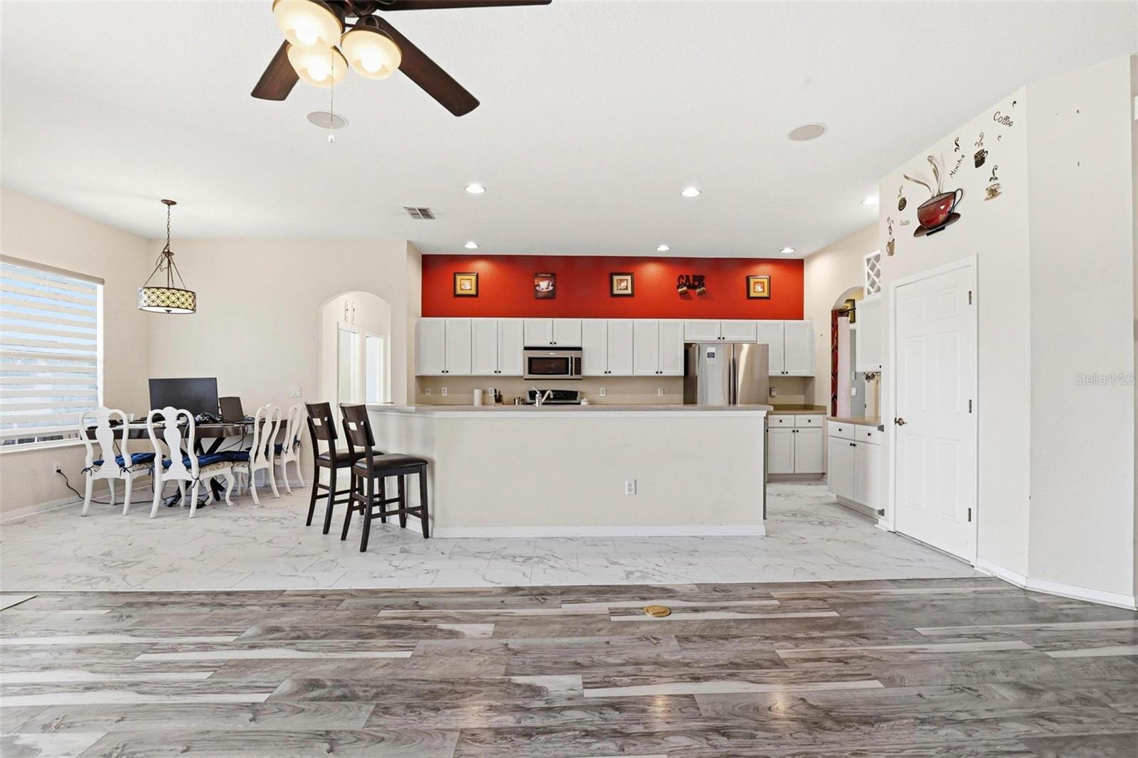 13706 ARTESA BELL DR, RIVERVIEW, FL, 33579