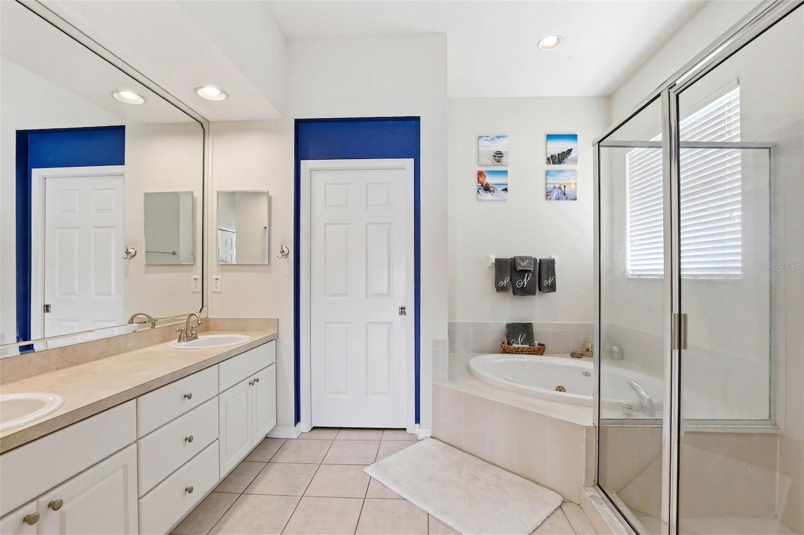 13706 ARTESA BELL DR, RIVERVIEW, FL, 33579