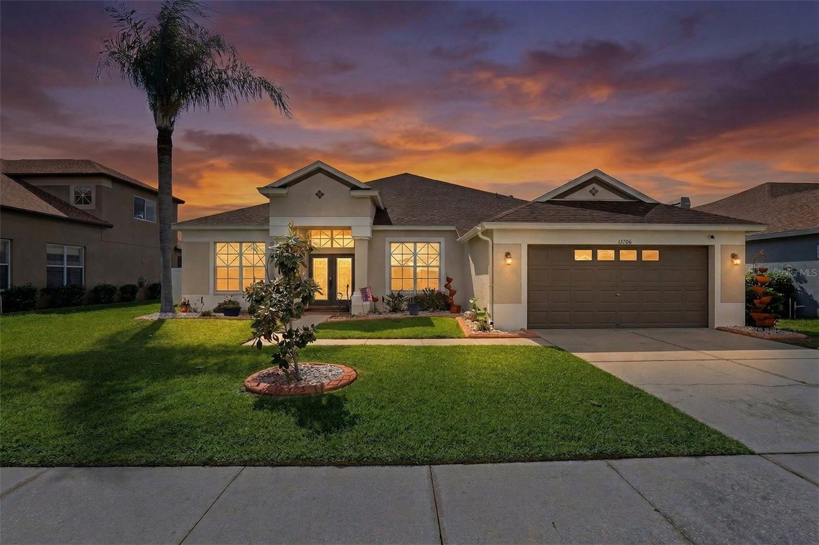 13706 ARTESA BELL DR, RIVERVIEW, FL, 33579