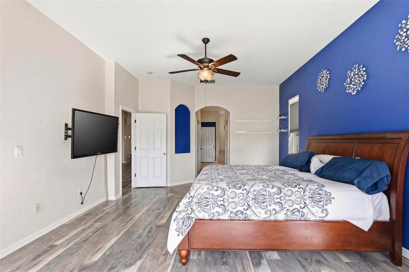 13706 ARTESA BELL DR, RIVERVIEW, FL, 33579