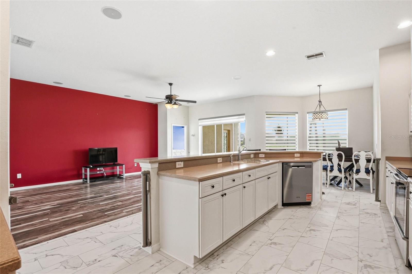 13706 ARTESA BELL DR, RIVERVIEW, FL, 33579