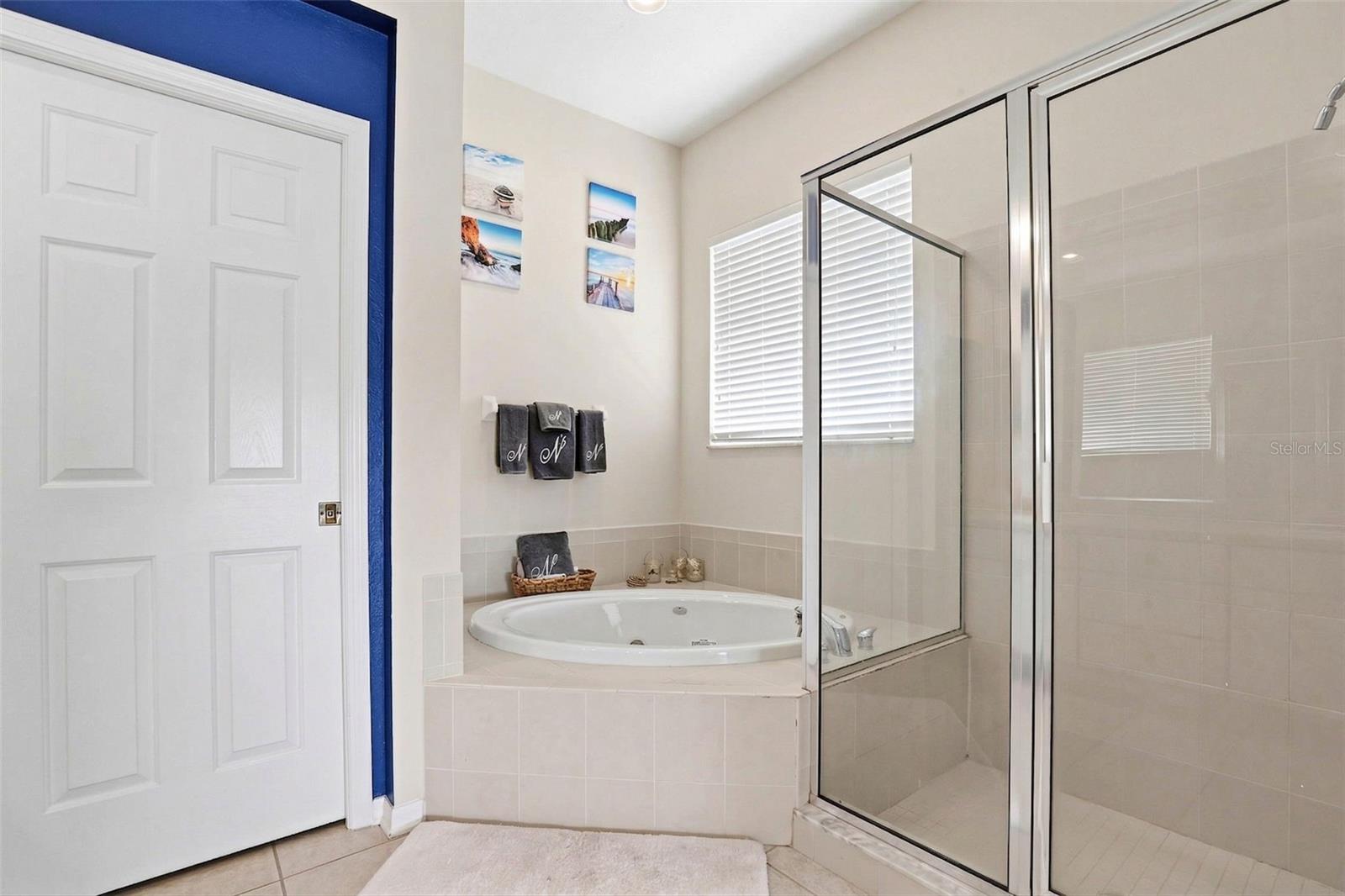 13706 ARTESA BELL DR, RIVERVIEW, FL, 33579