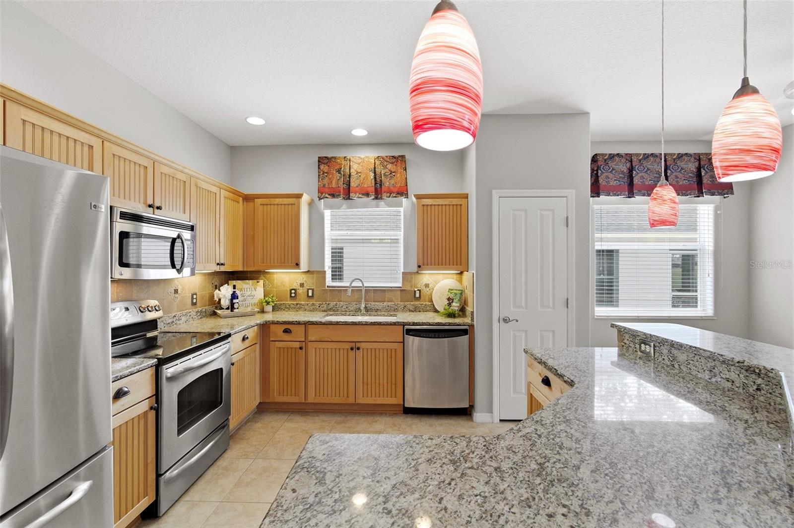 976 SHELLBARK WAY, THE VILLAGES, FL, 32162