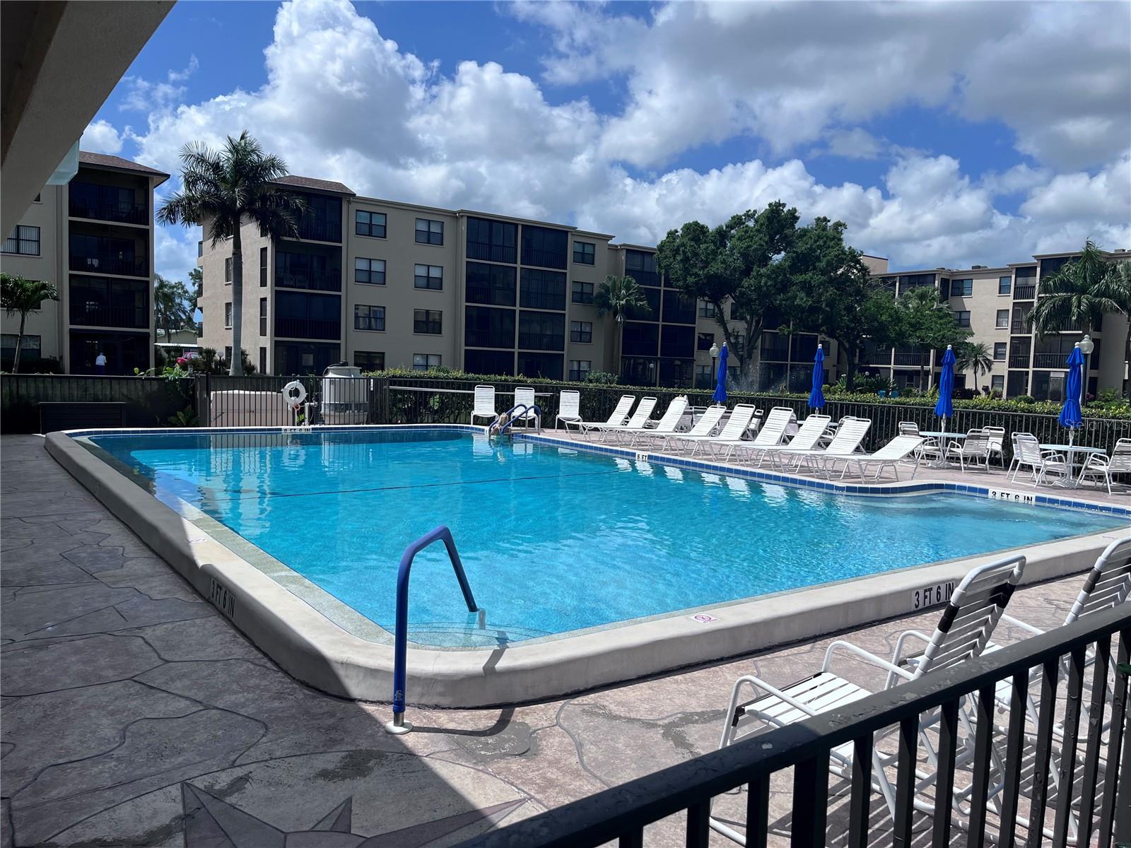 315 30TH AVE W #B203, BRADENTON, FL, 34205