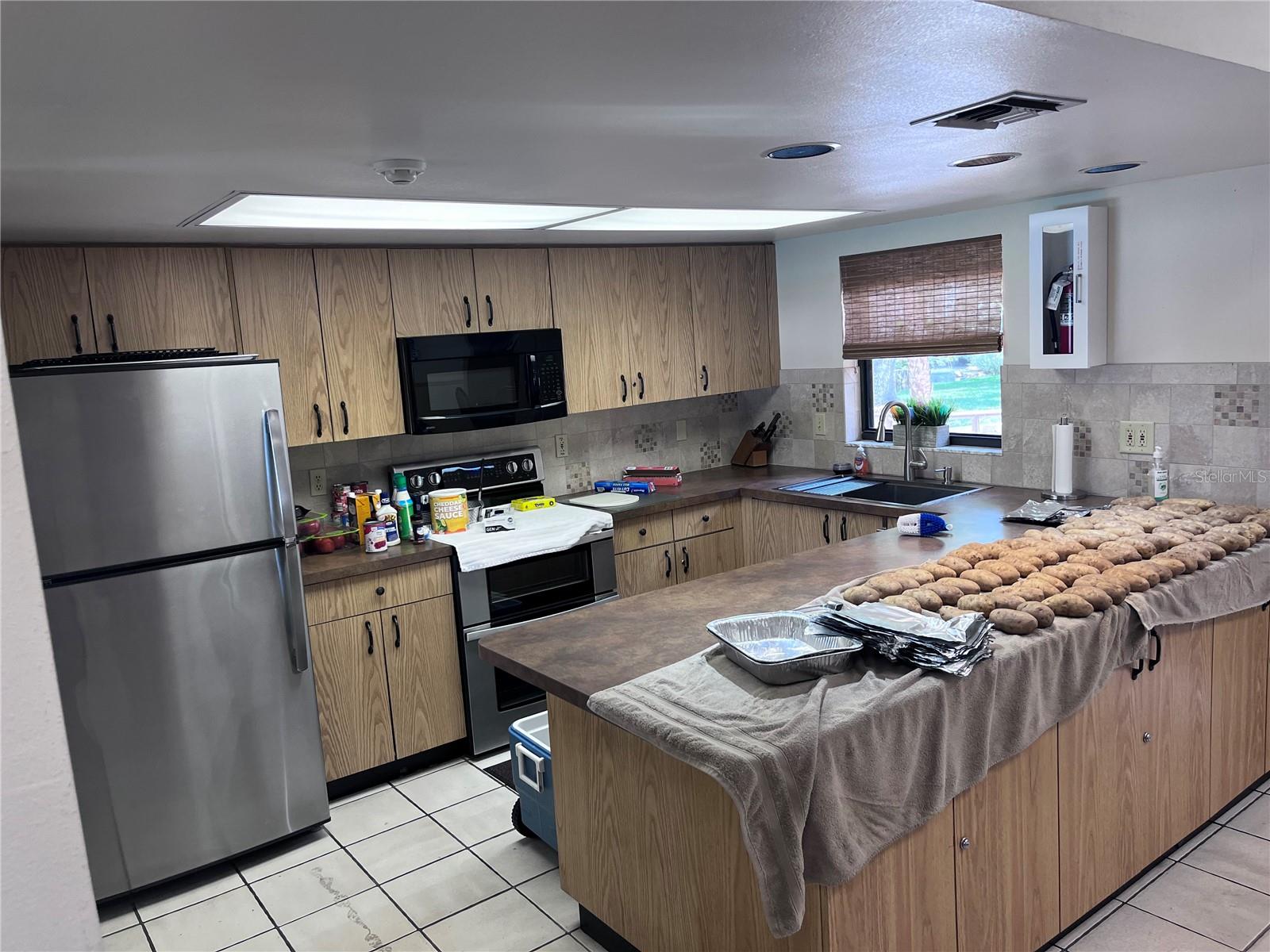 315 30TH AVE W #B203, BRADENTON, FL, 34205