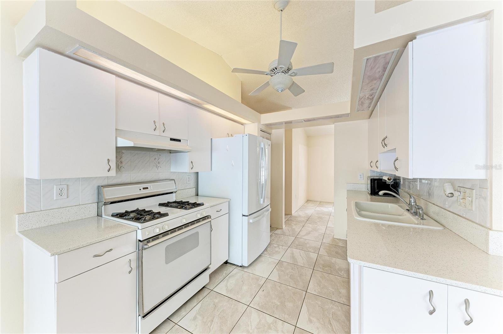 4916 32ND AVENUE DR W, BRADENTON, FL, 34209