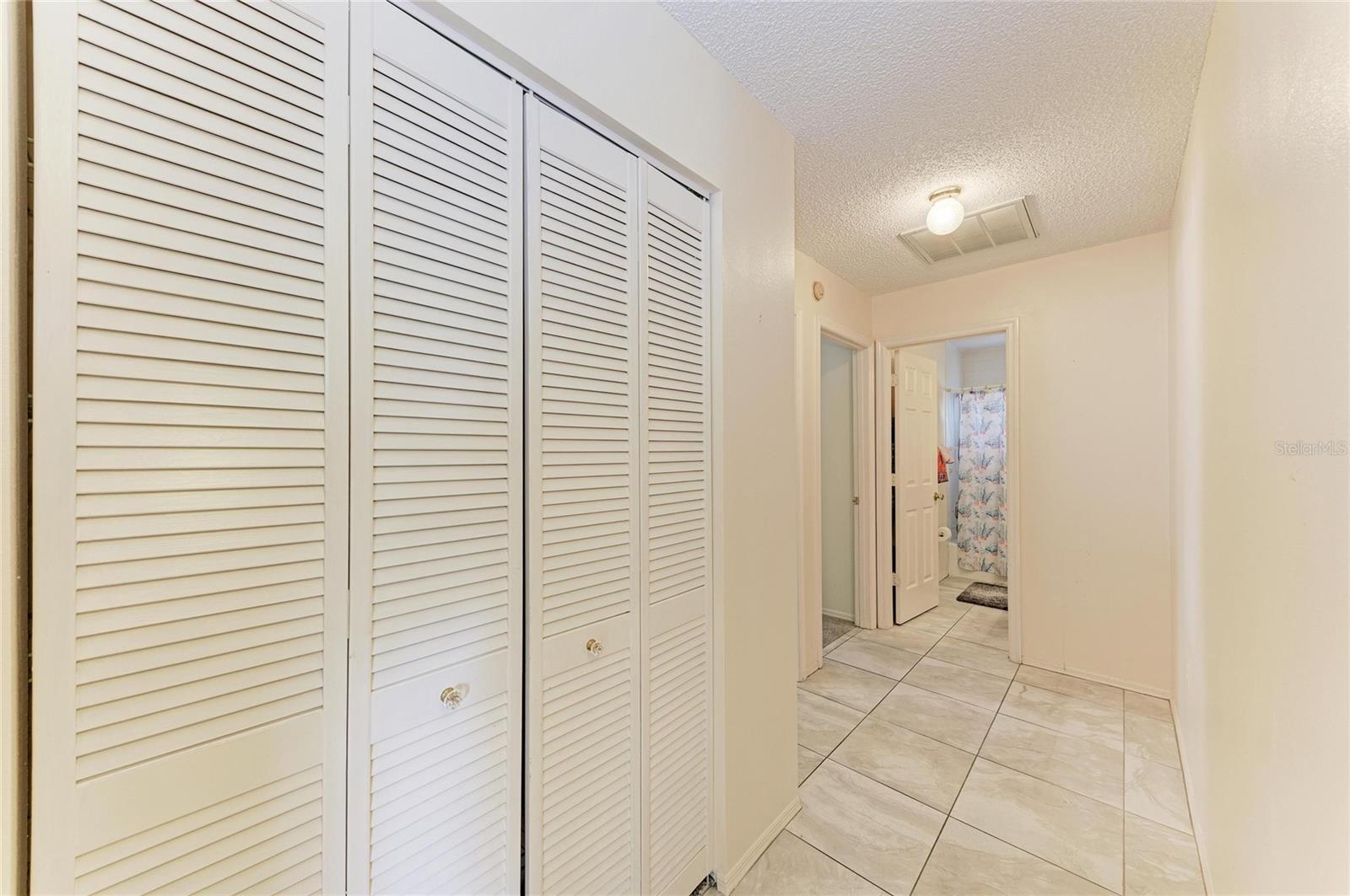 4916 32ND AVENUE DR W, BRADENTON, FL, 34209