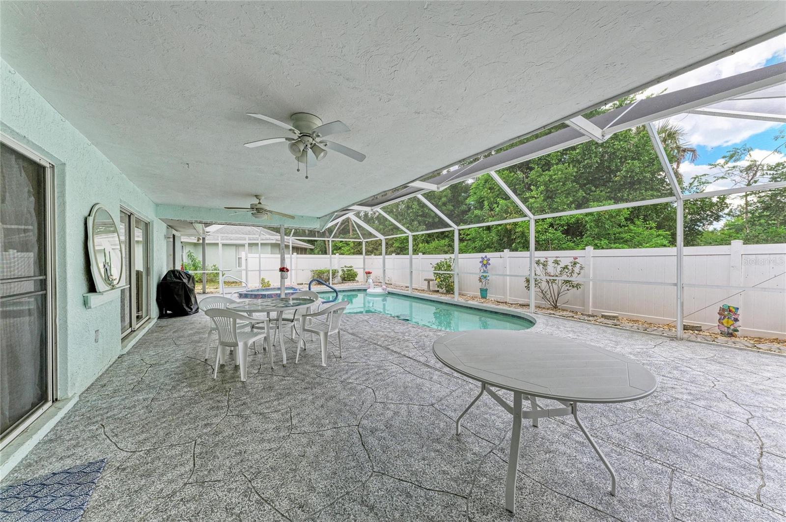 4916 32ND AVENUE DR W, BRADENTON, FL, 34209