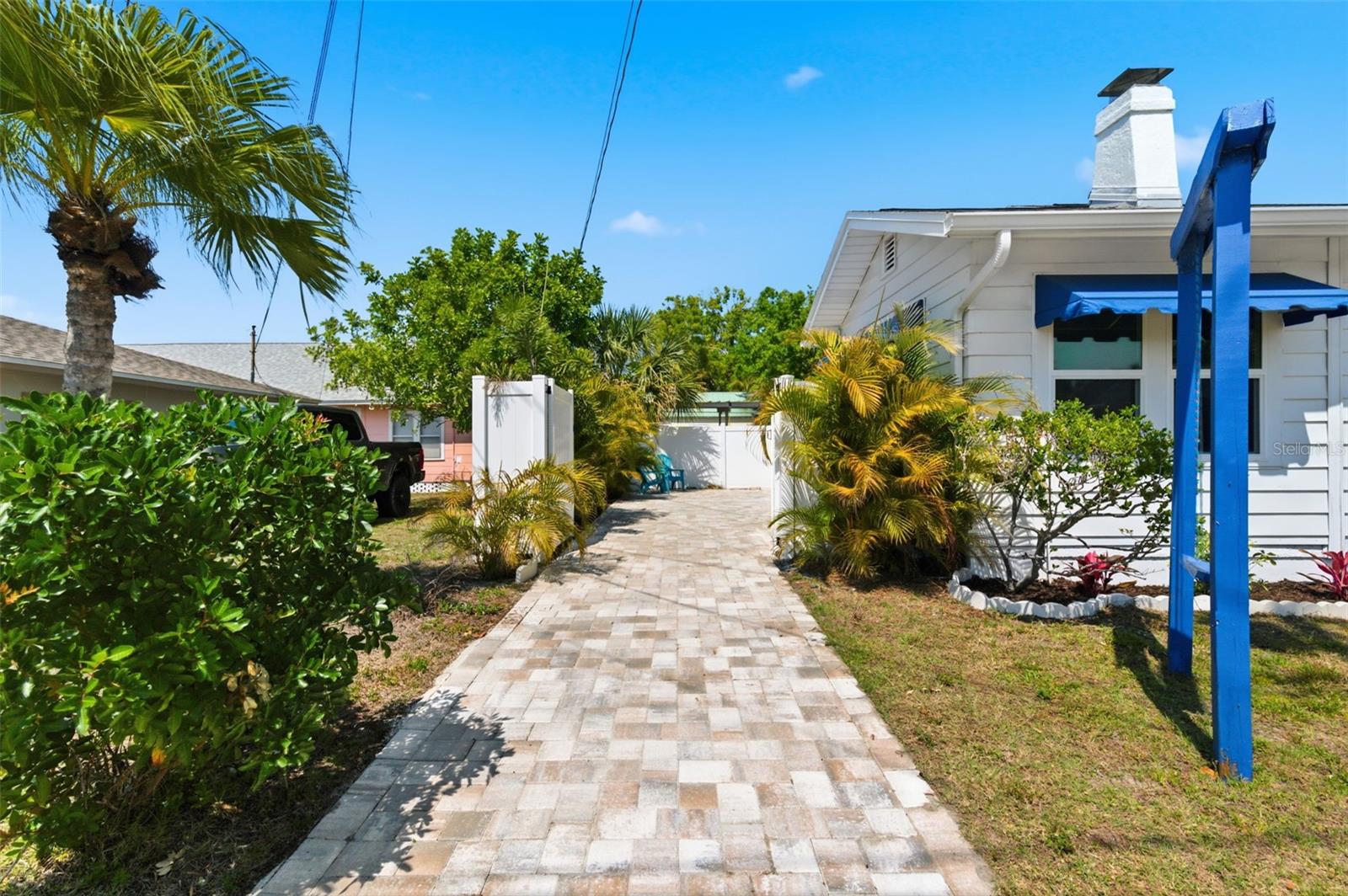 410 W LEMON ST, TARPON SPRINGS, FL, 34689