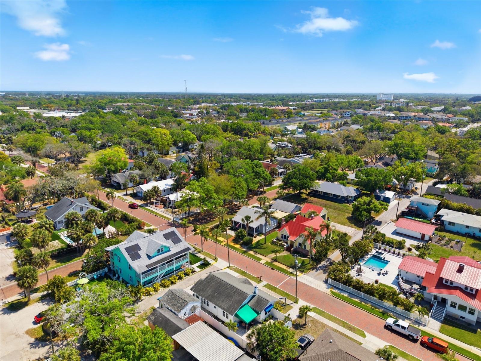 410 W LEMON ST, TARPON SPRINGS, FL, 34689