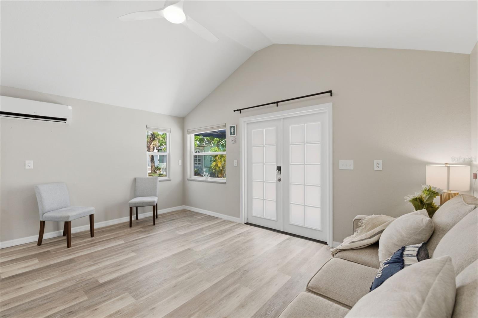 410 W LEMON ST, TARPON SPRINGS, FL, 34689