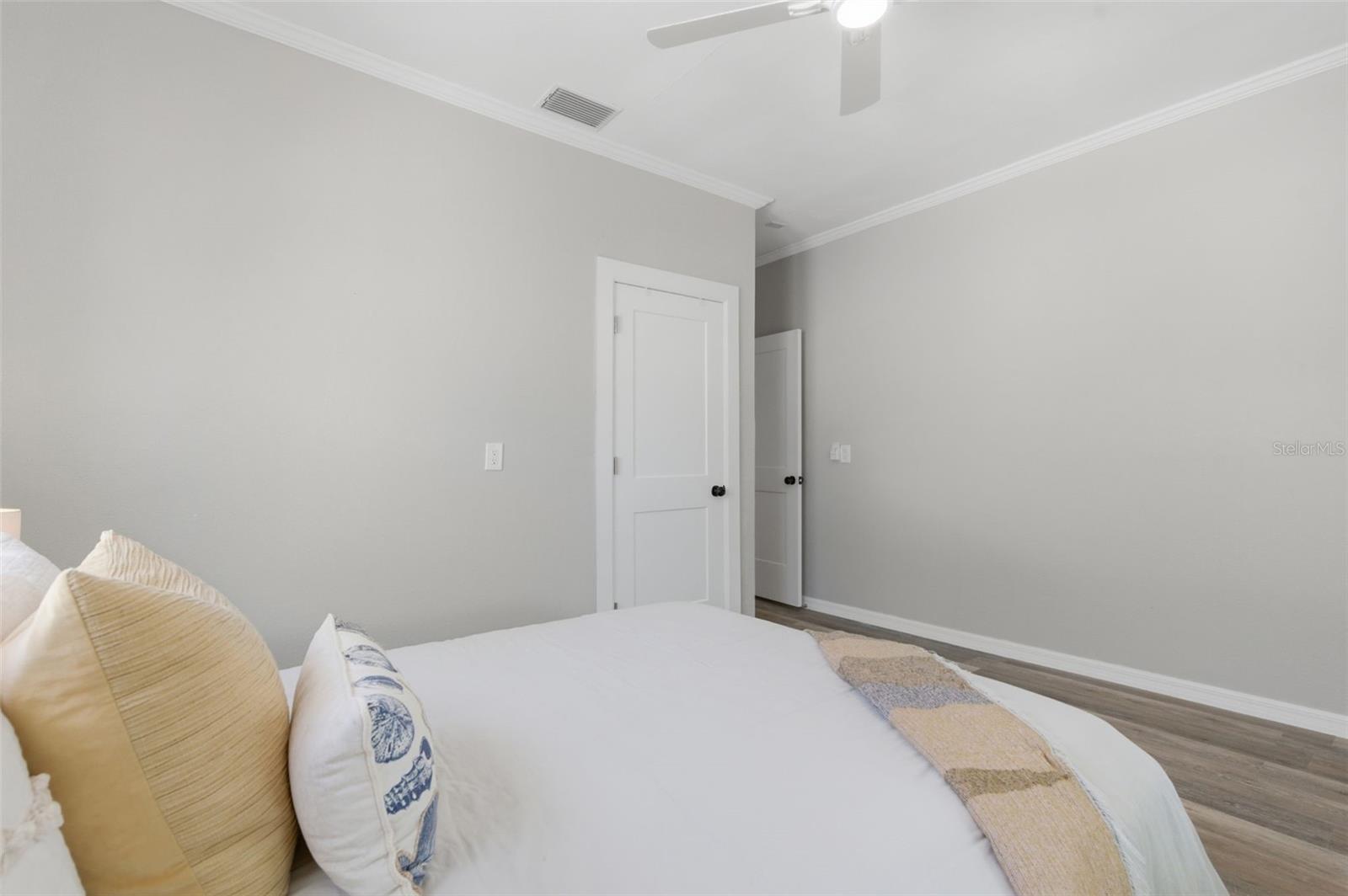 410 W LEMON ST, TARPON SPRINGS, FL, 34689