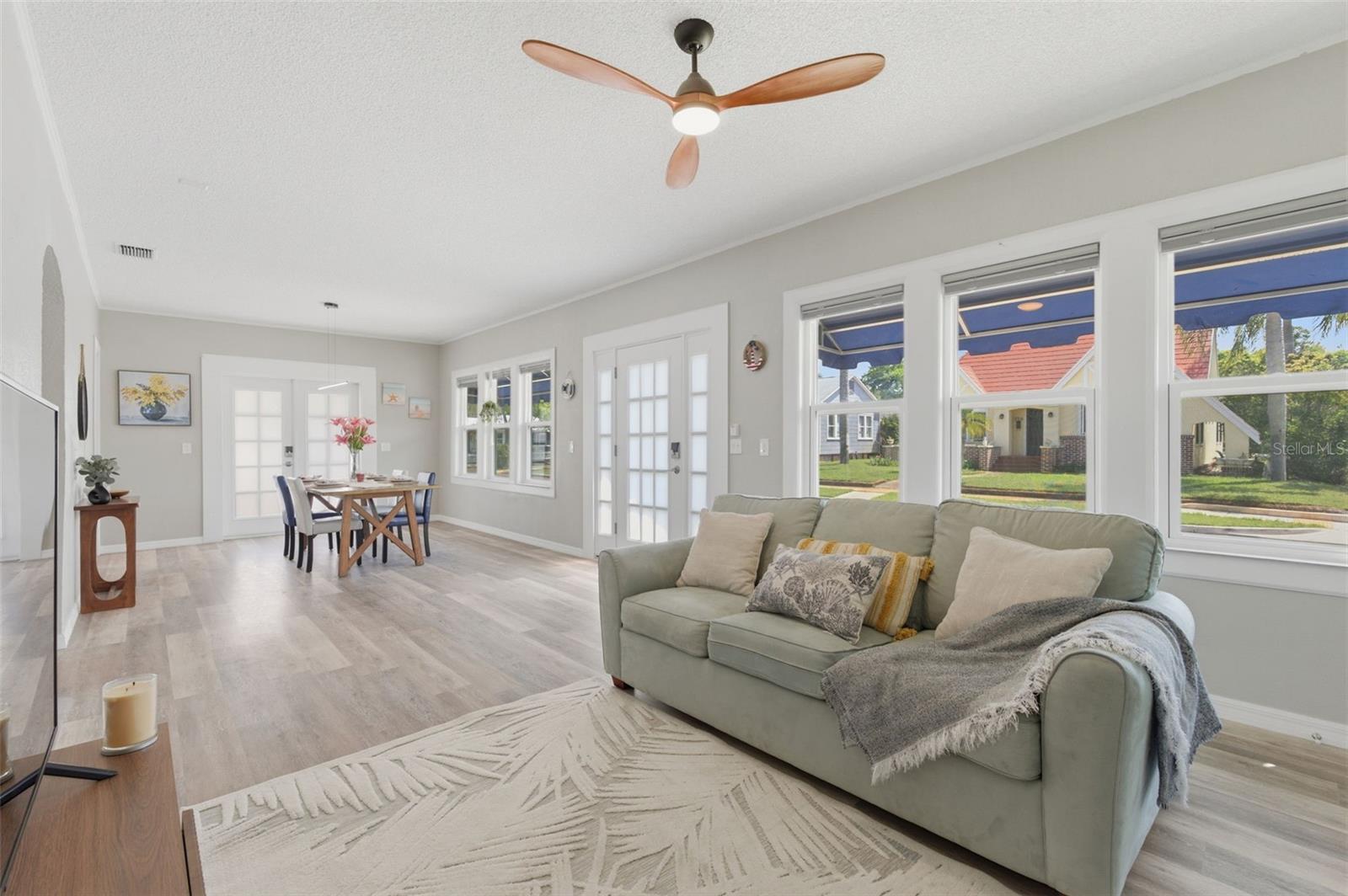 410 W LEMON ST, TARPON SPRINGS, FL, 34689