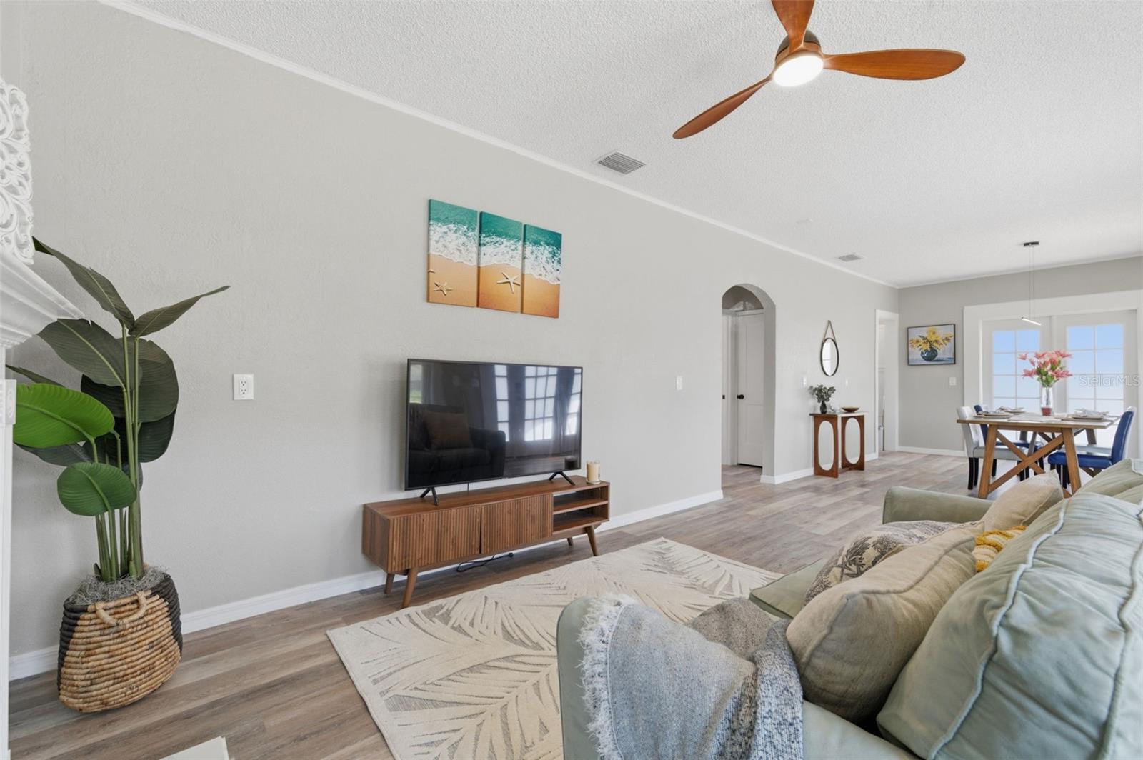 410 W LEMON ST, TARPON SPRINGS, FL, 34689