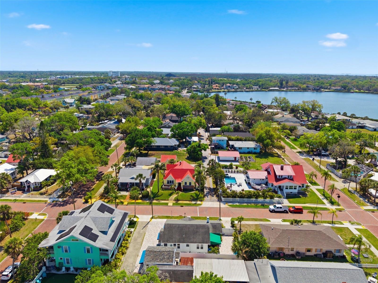410 W LEMON ST, TARPON SPRINGS, FL, 34689