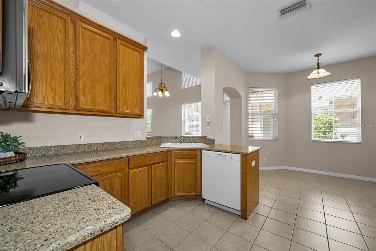3304 COVERED BRIDGE DR E, DUNEDIN, FL, 34698