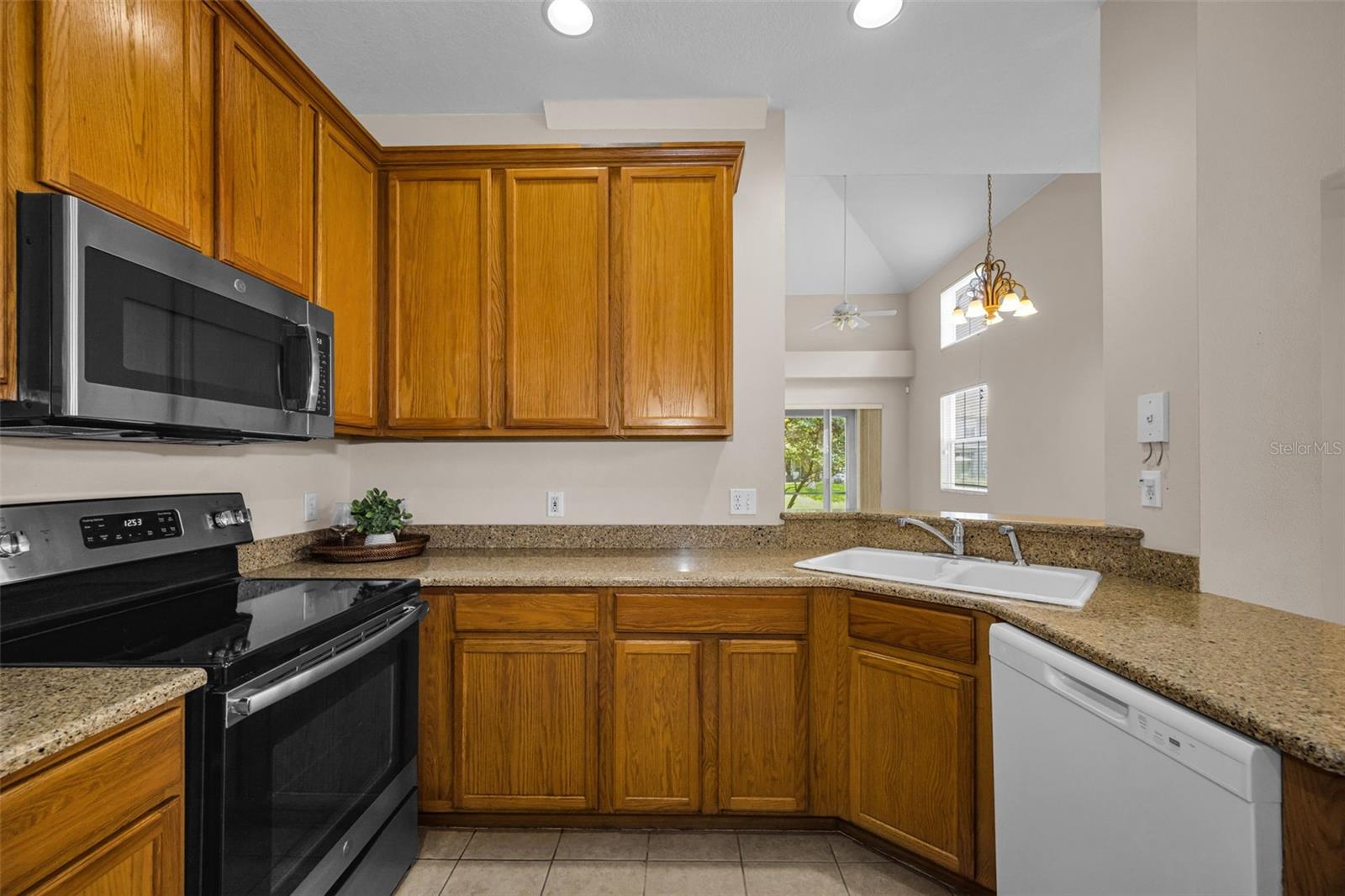 3304 COVERED BRIDGE DR E, DUNEDIN, FL, 34698