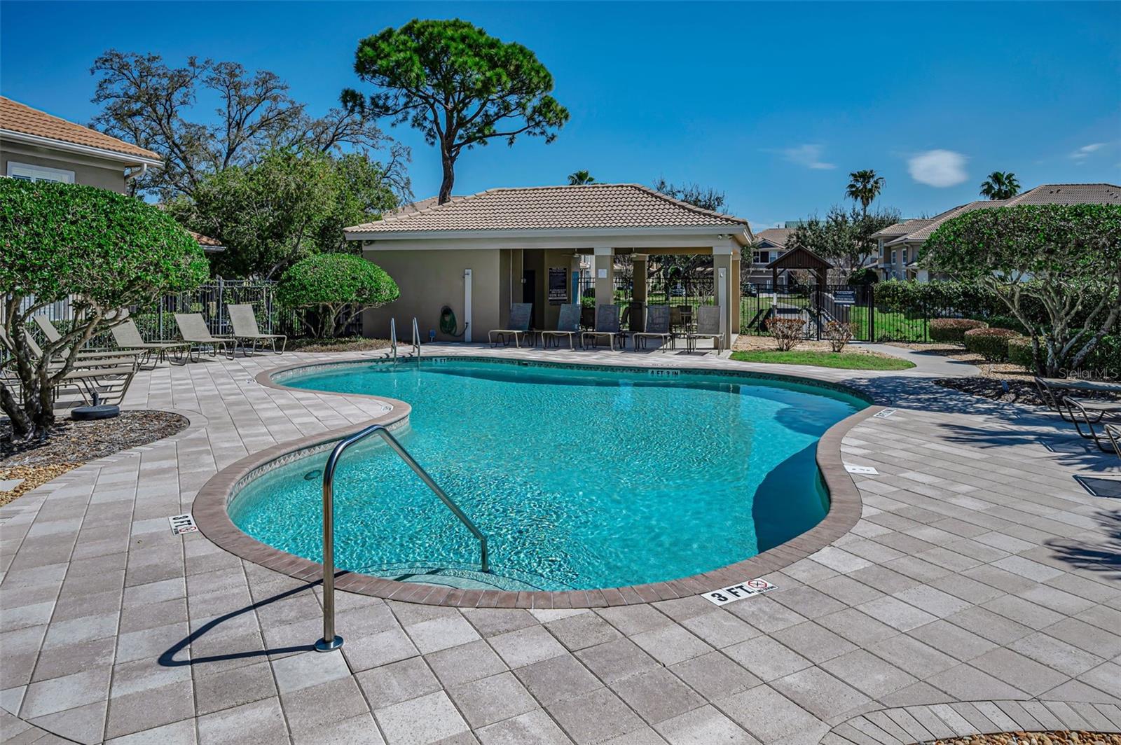 3304 COVERED BRIDGE DR E, DUNEDIN, FL, 34698