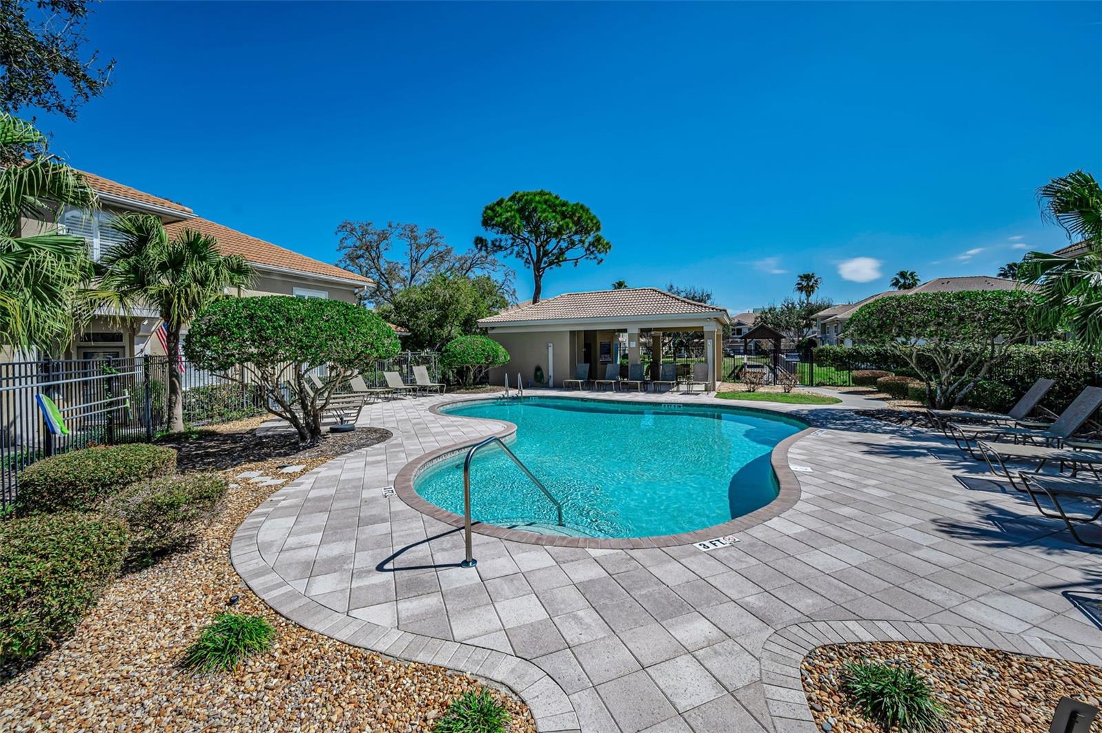 3304 COVERED BRIDGE DR E, DUNEDIN, FL, 34698