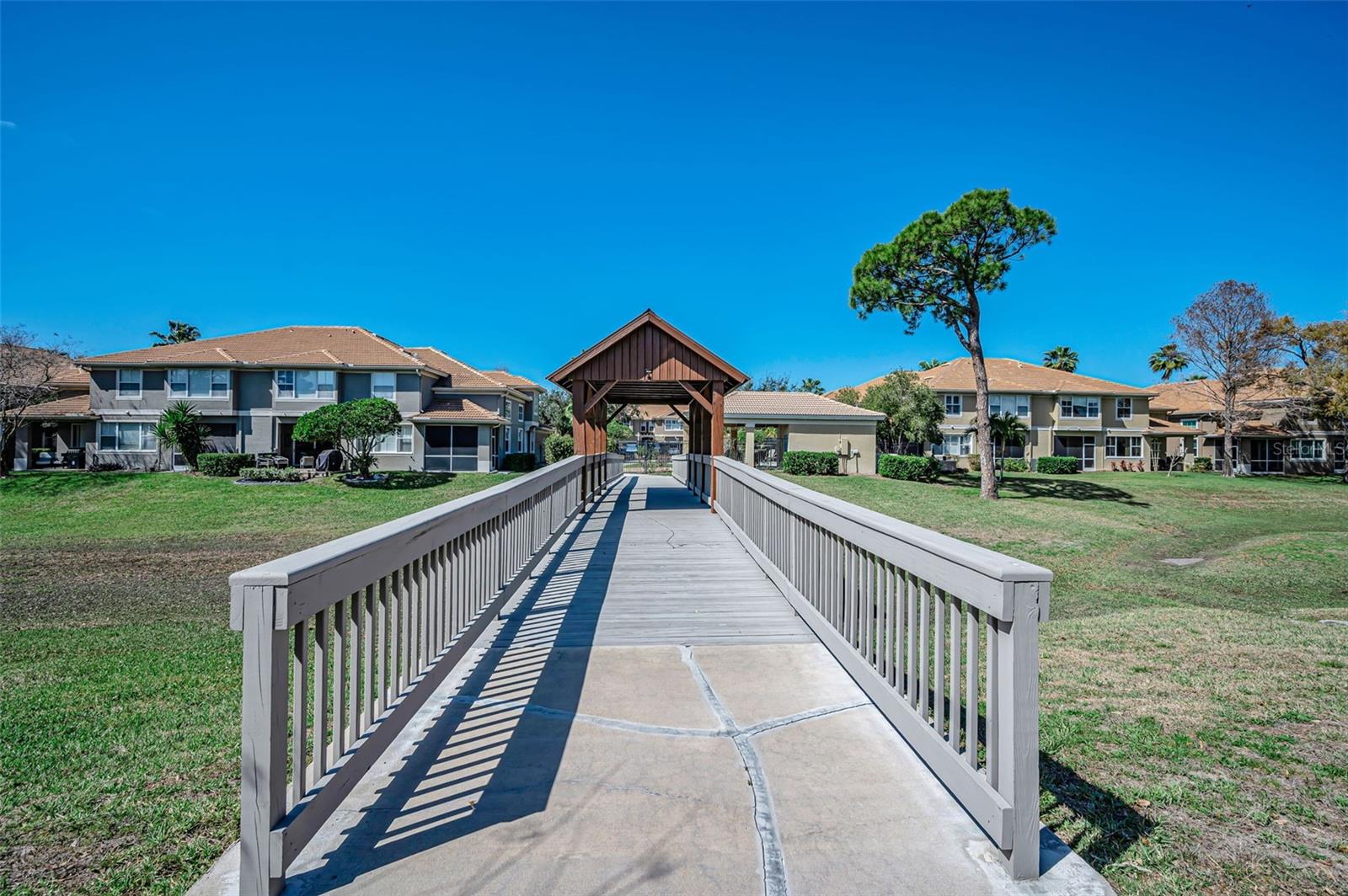 3304 COVERED BRIDGE DR E, DUNEDIN, FL, 34698