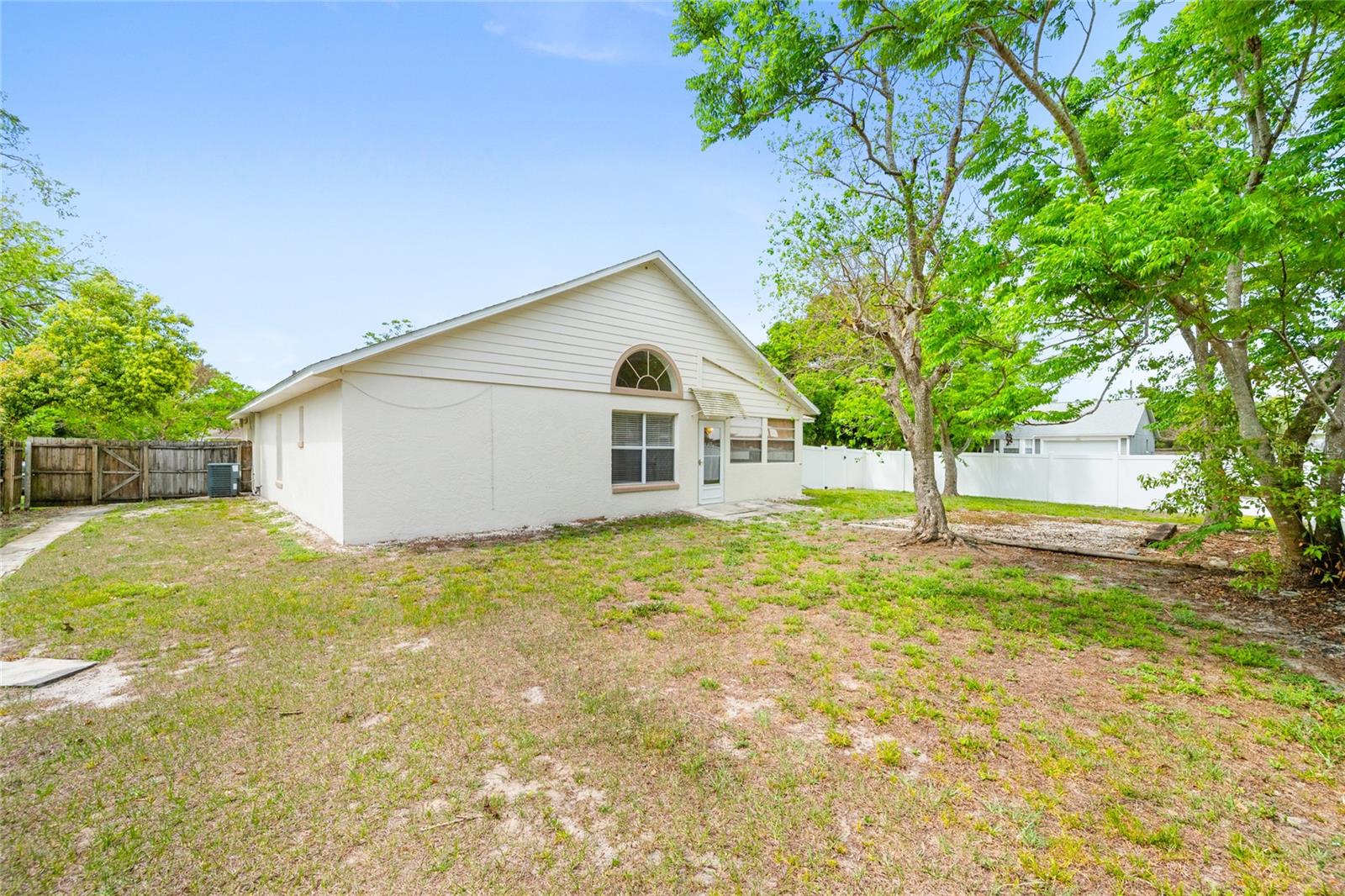 2419 MAYWOOD ST, EUSTIS, FL, 32726