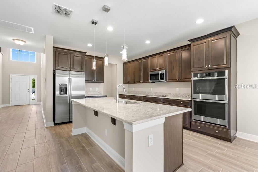 16010 SONOMA GROVE CIR, TAMPA, FL, 33647