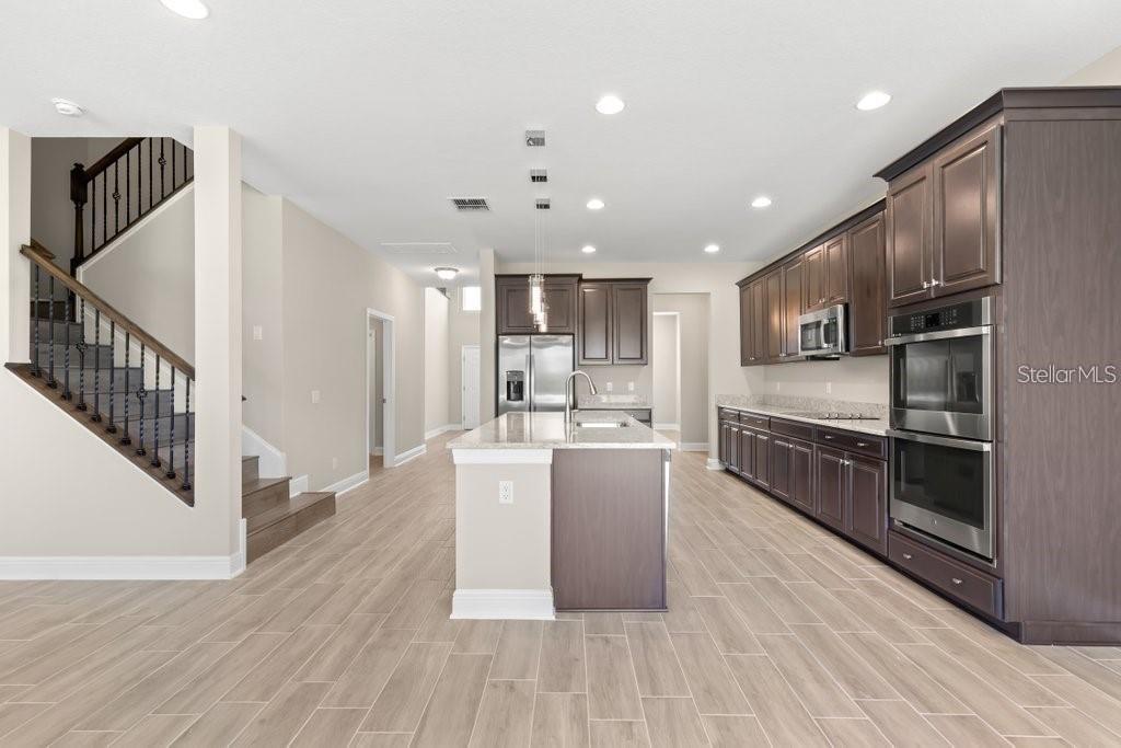 16010 SONOMA GROVE CIR, TAMPA, FL, 33647