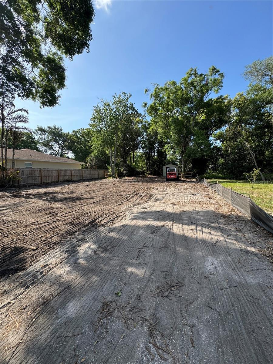1207 PINE AVE NW, LARGO, FL, 33770
