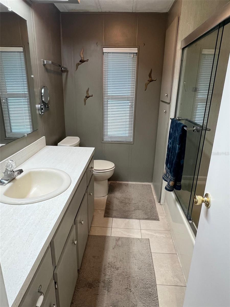 57 ROYAL PALM CIR, LARGO, FL, 33778