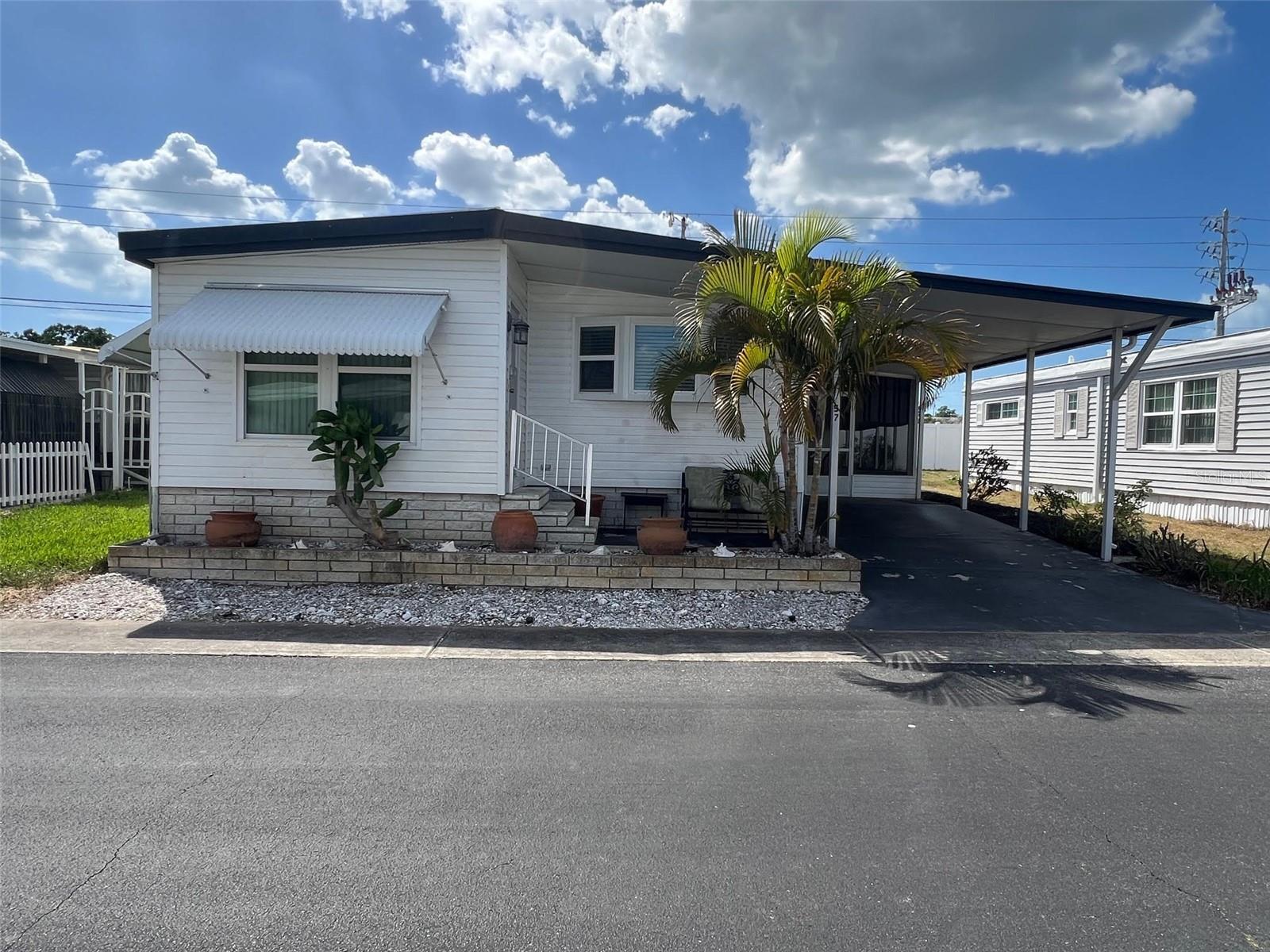 57 ROYAL PALM CIR, LARGO, FL, 33778