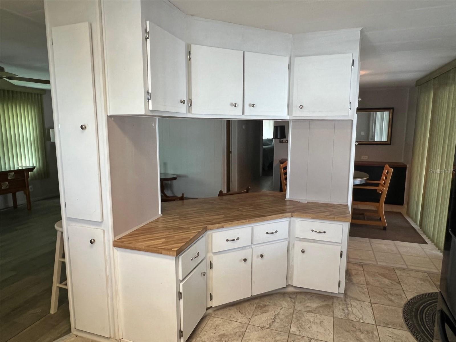 57 ROYAL PALM CIR, LARGO, FL, 33778