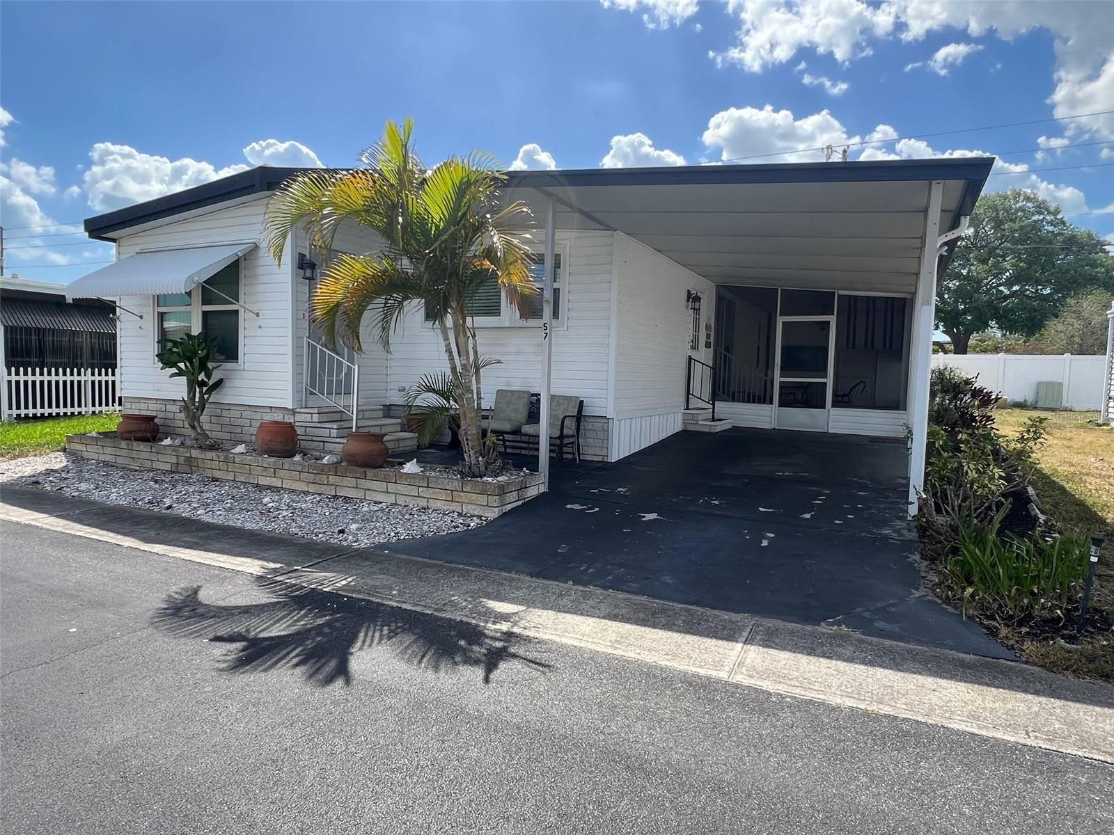 57 ROYAL PALM CIR, LARGO, FL, 33778