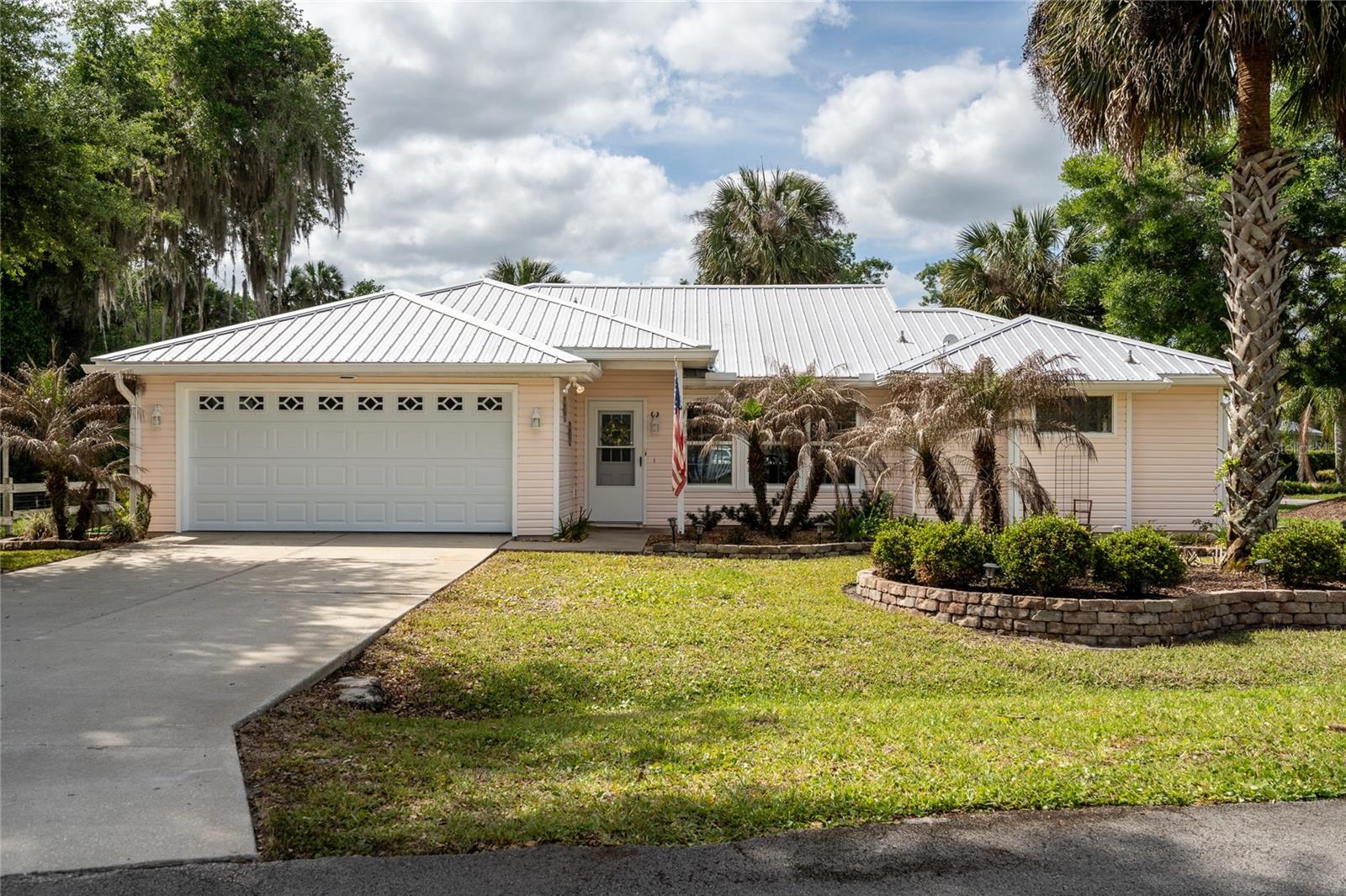 QUAIL HOLLOW ON THE RIVER, DELAND, FL, 32720