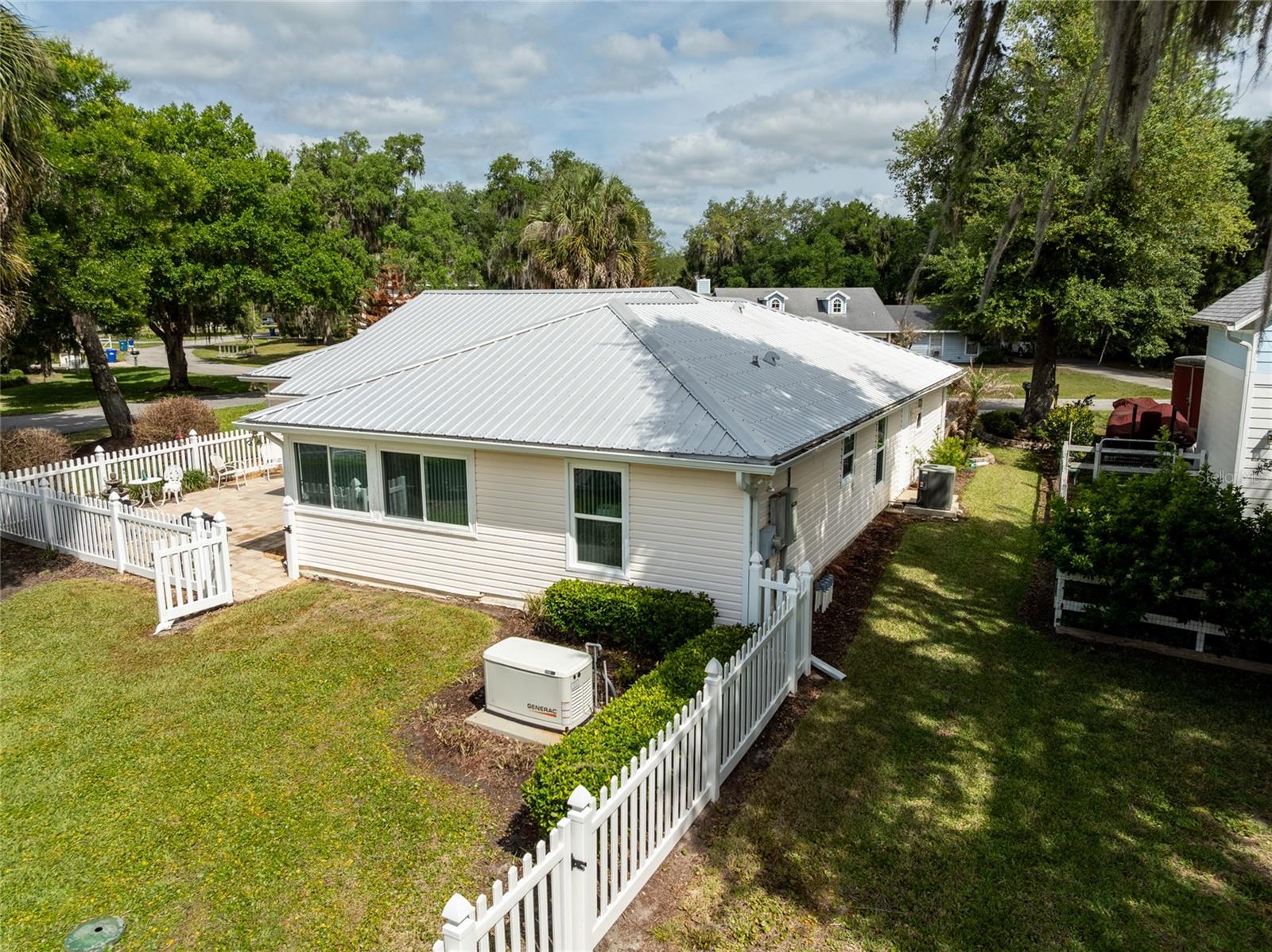 QUAIL HOLLOW ON THE RIVER, DELAND, FL, 32720