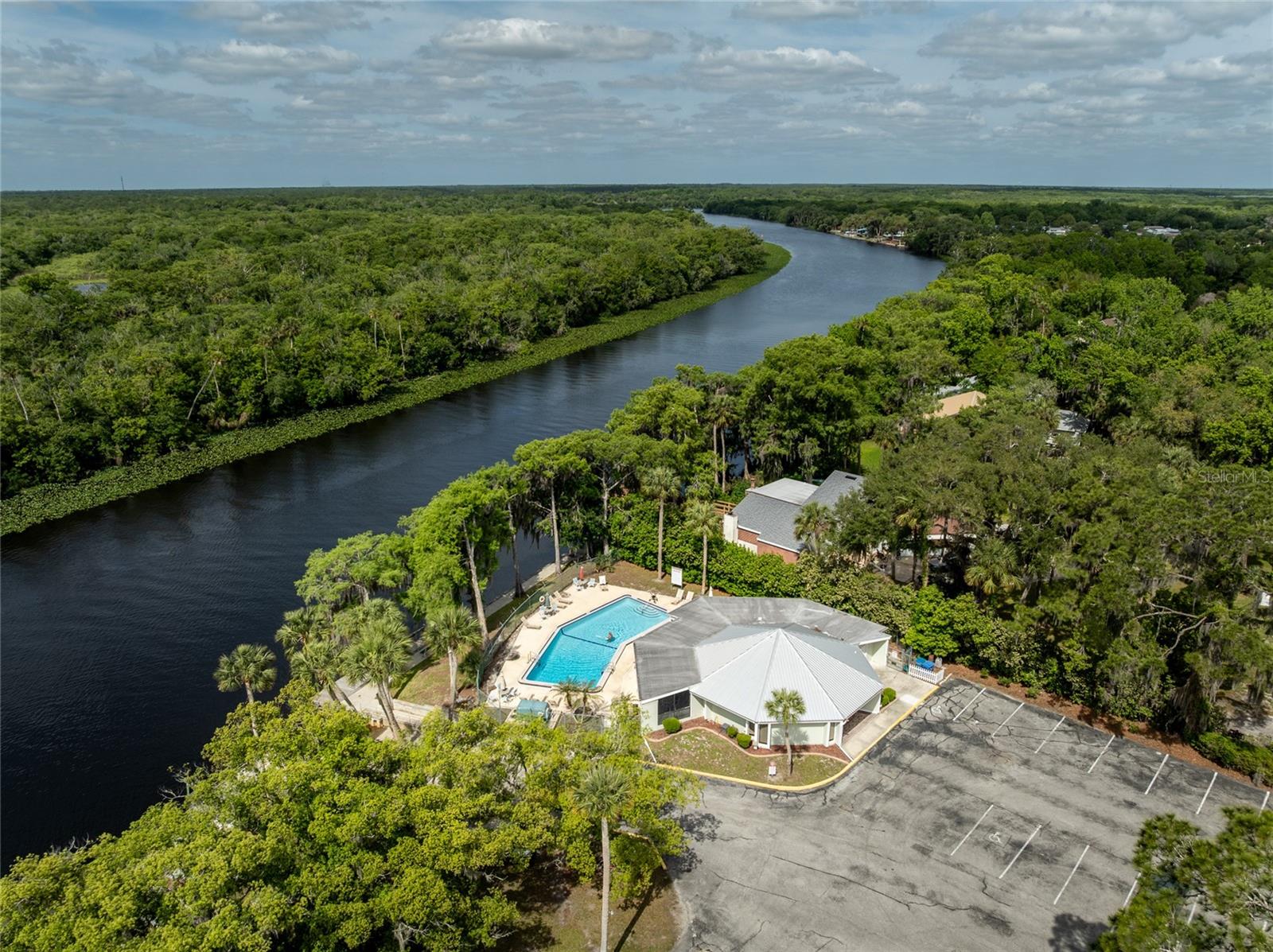 QUAIL HOLLOW ON THE RIVER, DELAND, FL, 32720