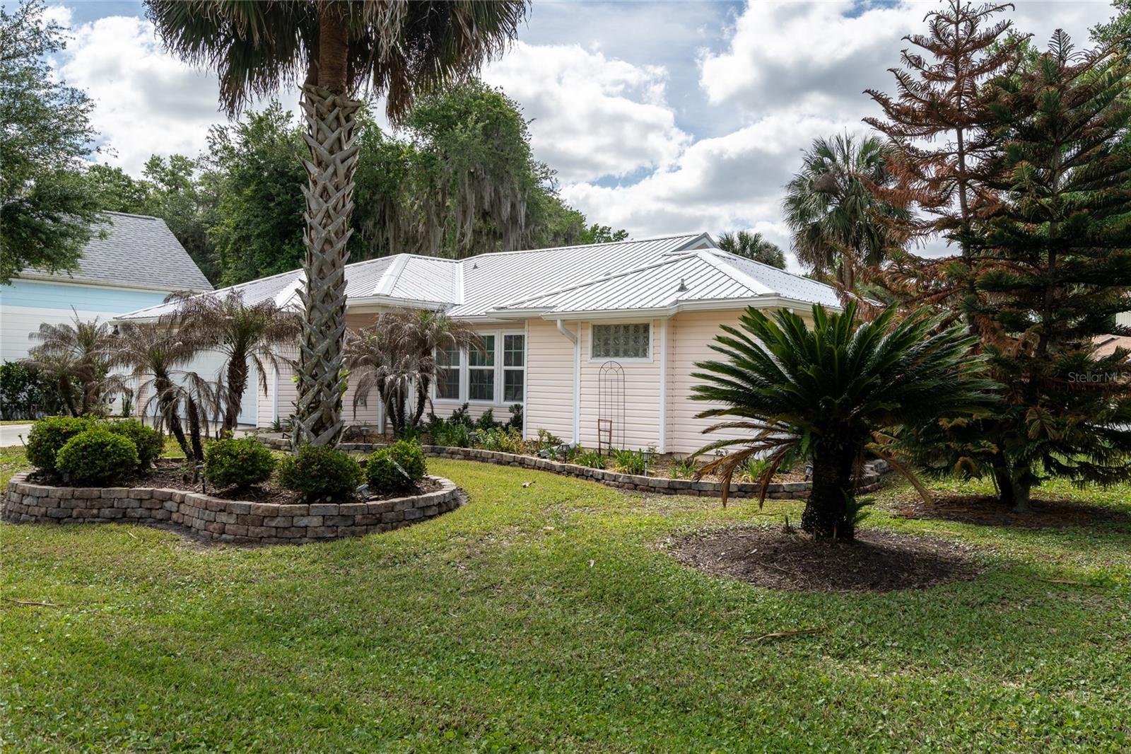 QUAIL HOLLOW ON THE RIVER, DELAND, FL, 32720