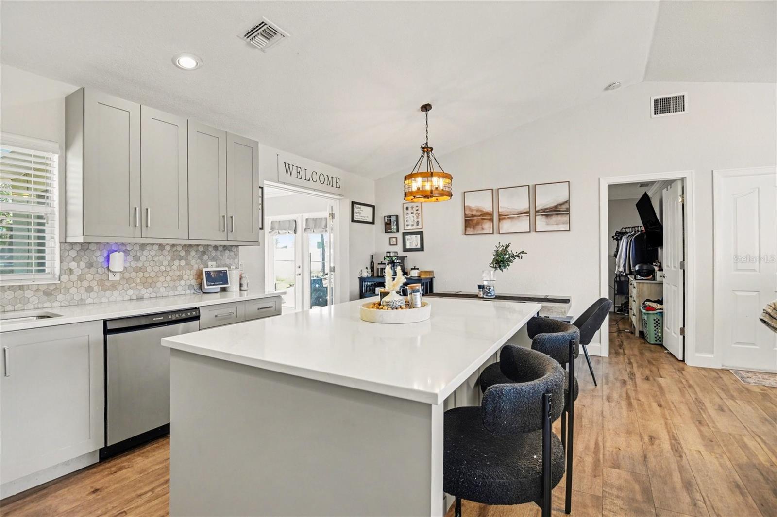 3894 S CHAMBERLAIN BLVD, NORTH PORT, FL, 34286
