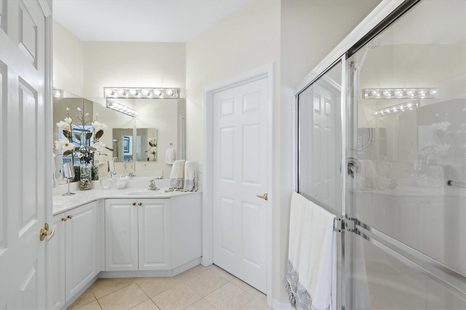 2438 MAGNOLIA CIR, NORTH PORT, FL, 34289